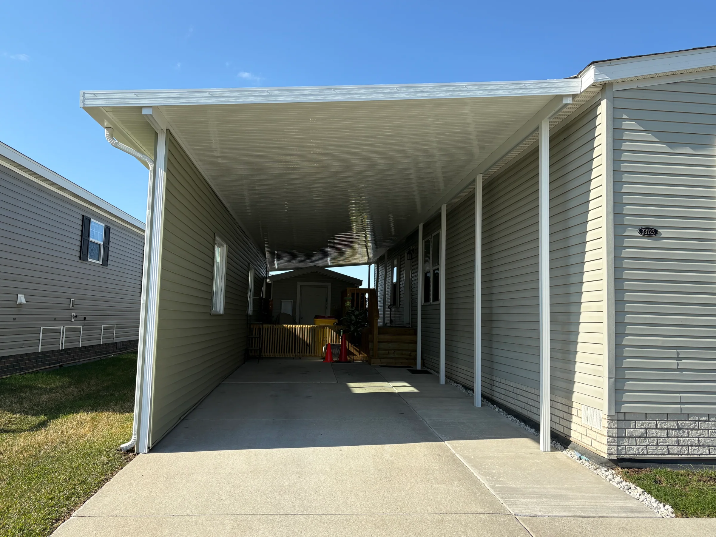33123 Aspen Court manufactured home in Meadow Creek, New Haven, MI — photo 4