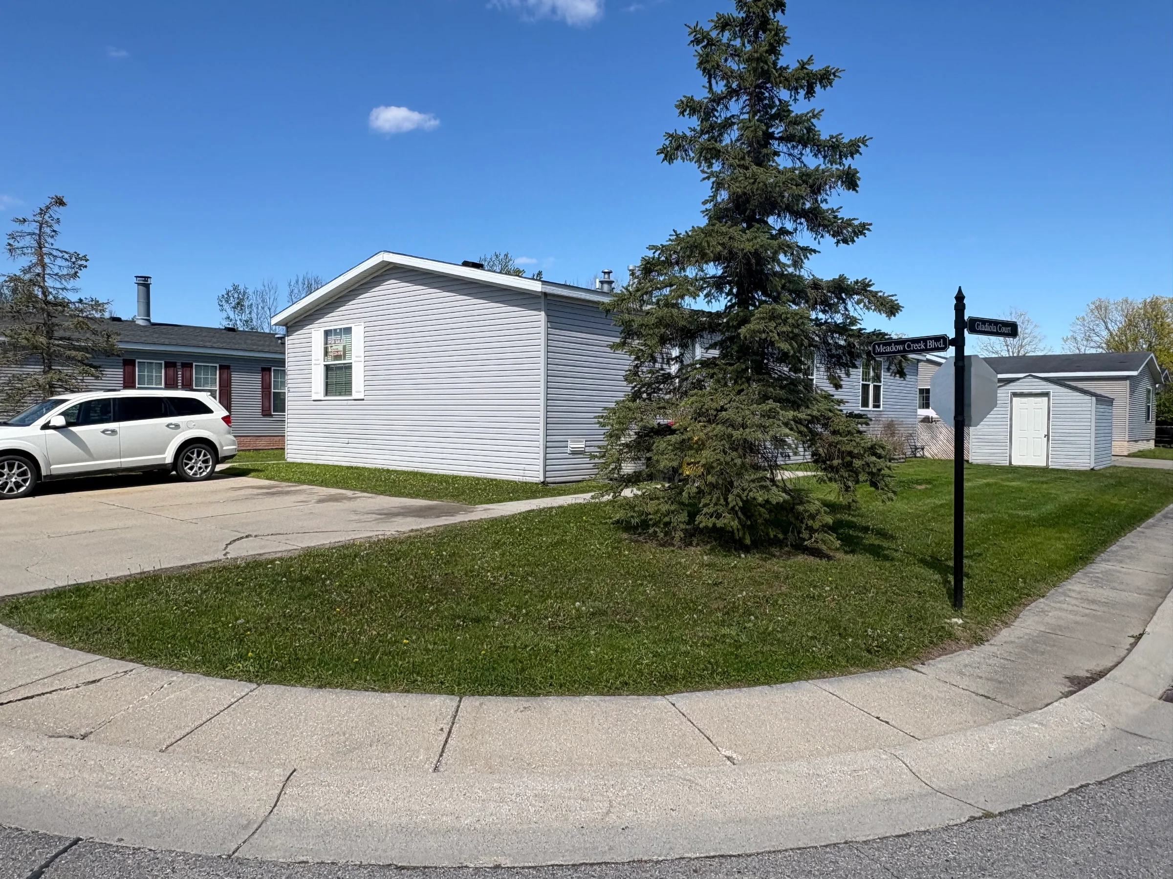 58152 Meadow Creek Blvd manufactured home in Meadow Creek, New Haven, MI — photo 5