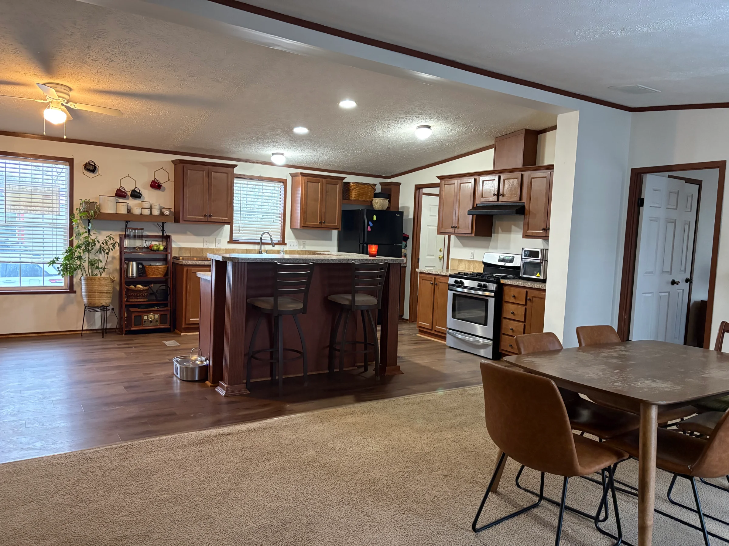 58152 Meadow Creek Blvd manufactured home in Meadow Creek, New Haven, MI — photo 8