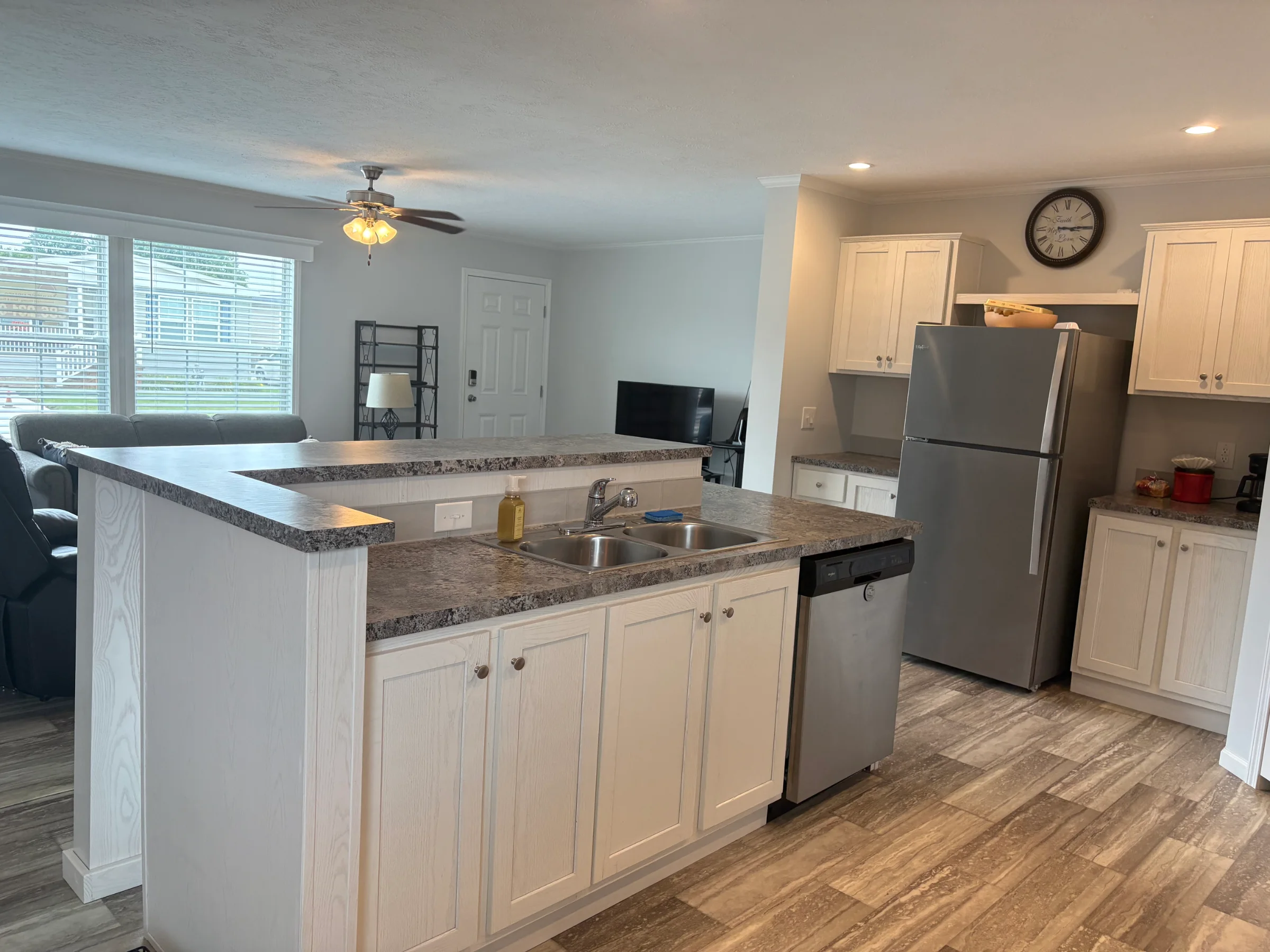57613 Fuller Ct manufactured home in Millstone Pond, Lenox, MI — photo 10