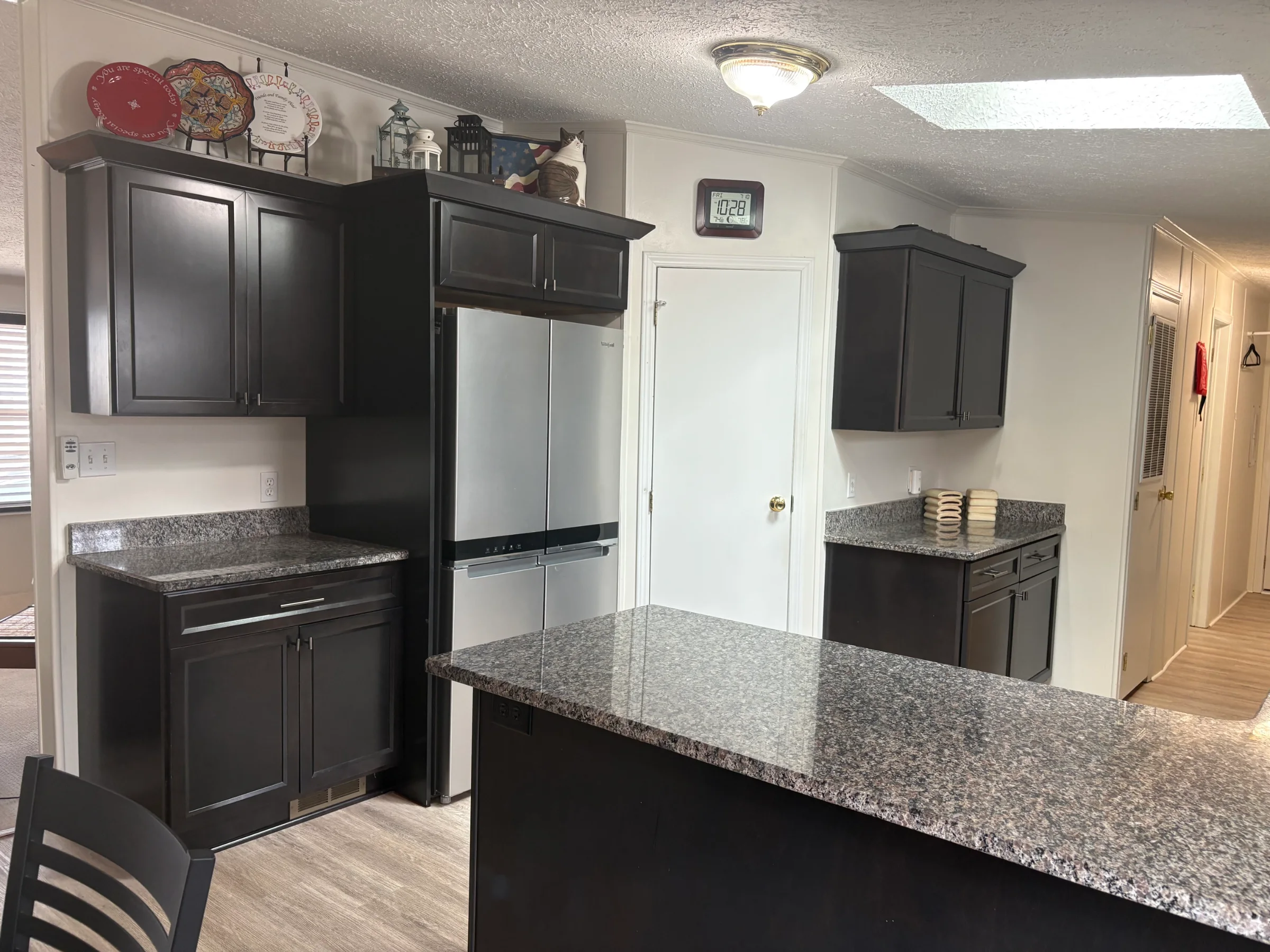49605 Teton Pass manufactured home in Shelby West, Shelby Township, MI — photo 11