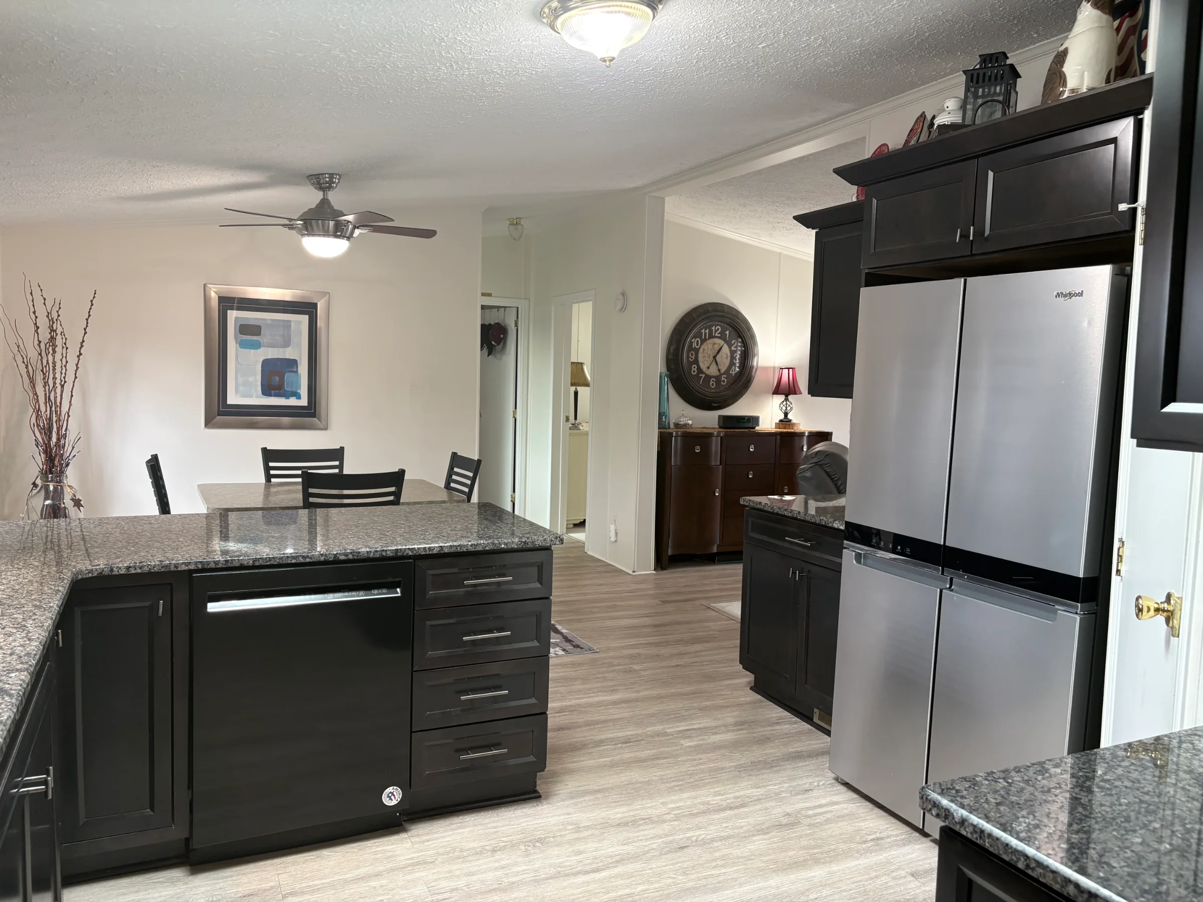 49605 Teton Pass manufactured home in Shelby West, Shelby Township, MI — photo 14