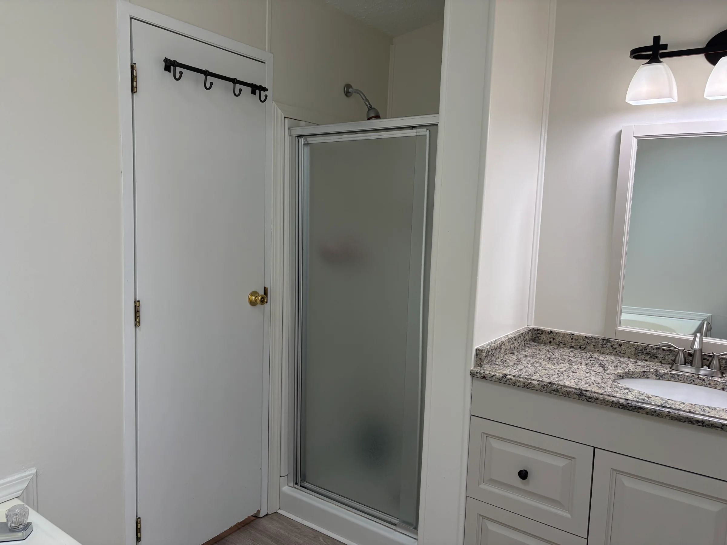 49605 Teton Pass manufactured home in Shelby West, Shelby Township, MI — photo 22
