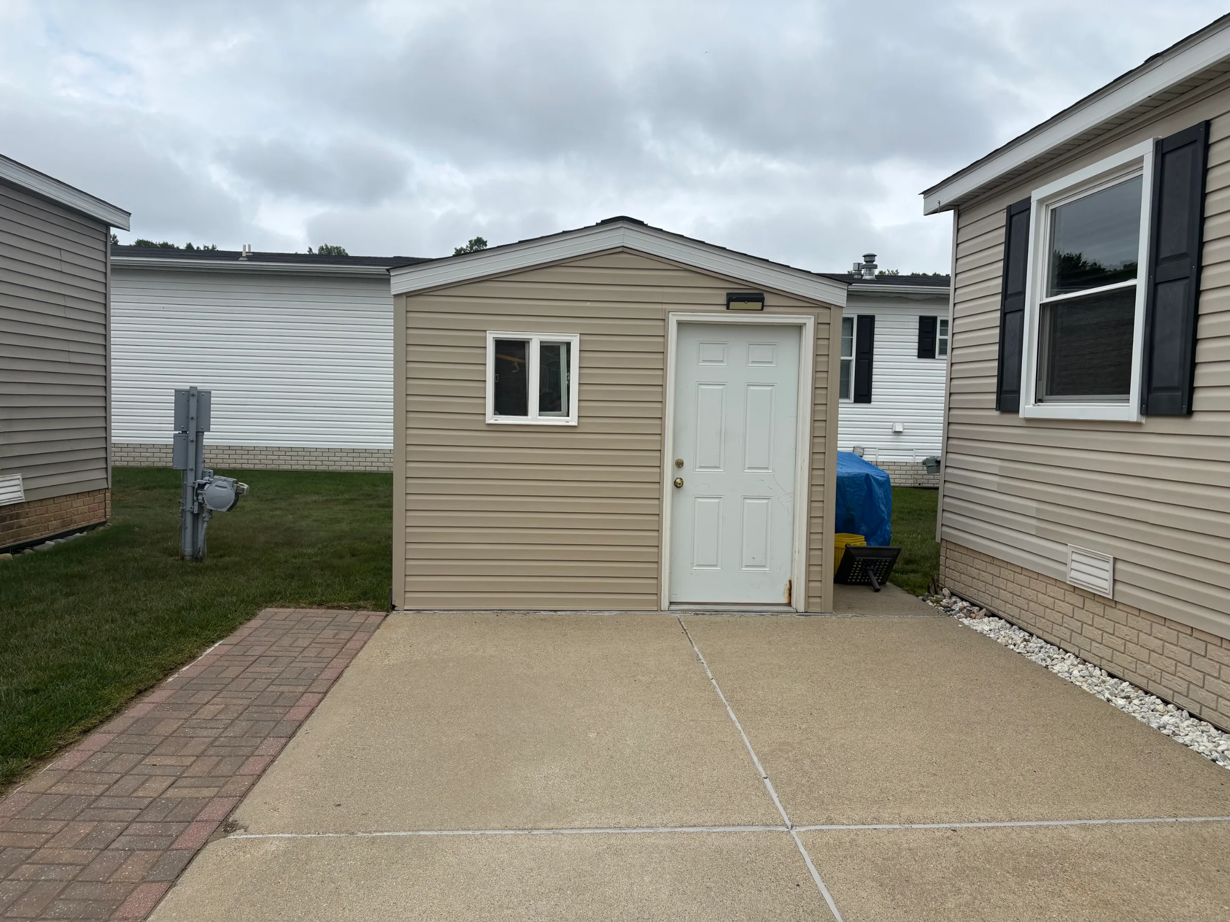 49605 Teton Pass manufactured home in Shelby West, Shelby Township, MI — photo 5