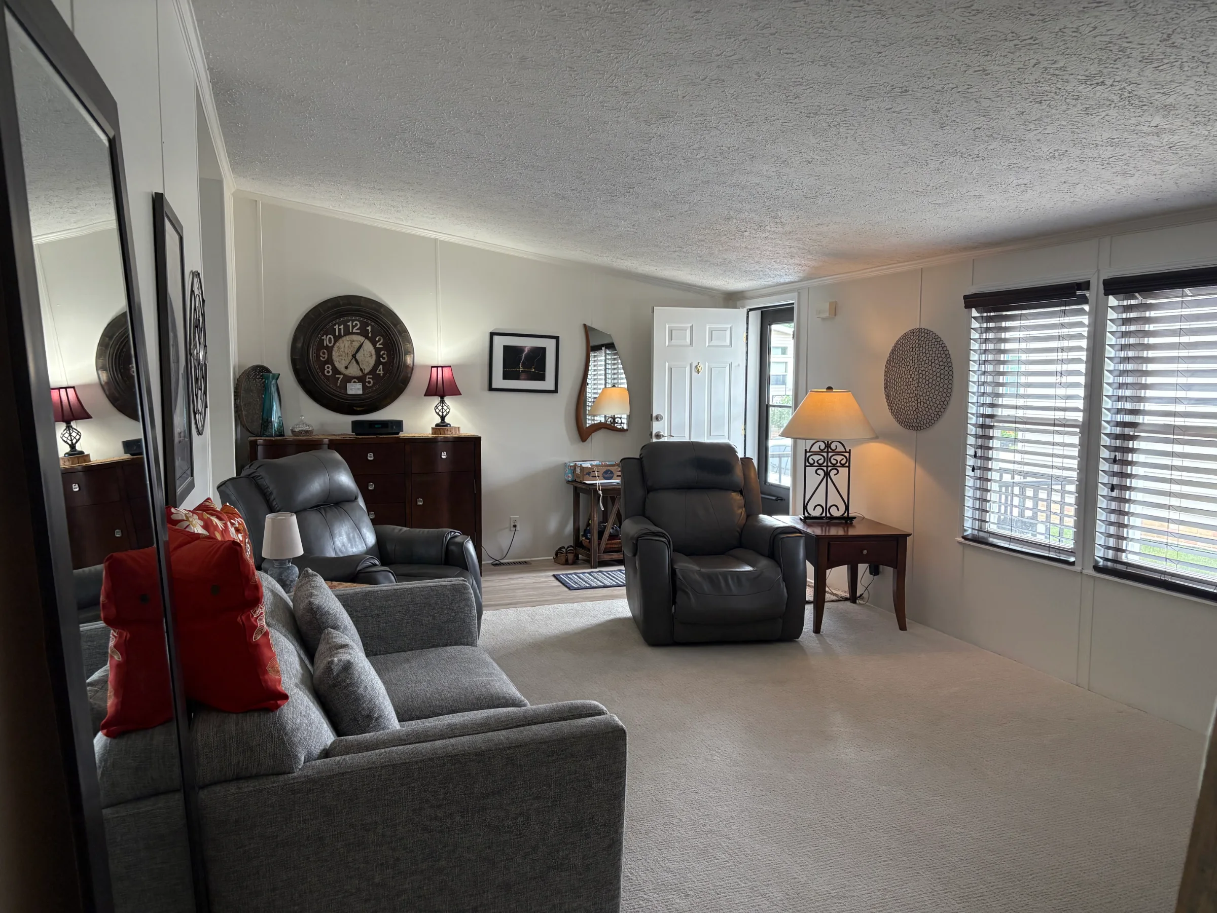 49605 Teton Pass manufactured home in Shelby West, Shelby Township, MI — photo 7