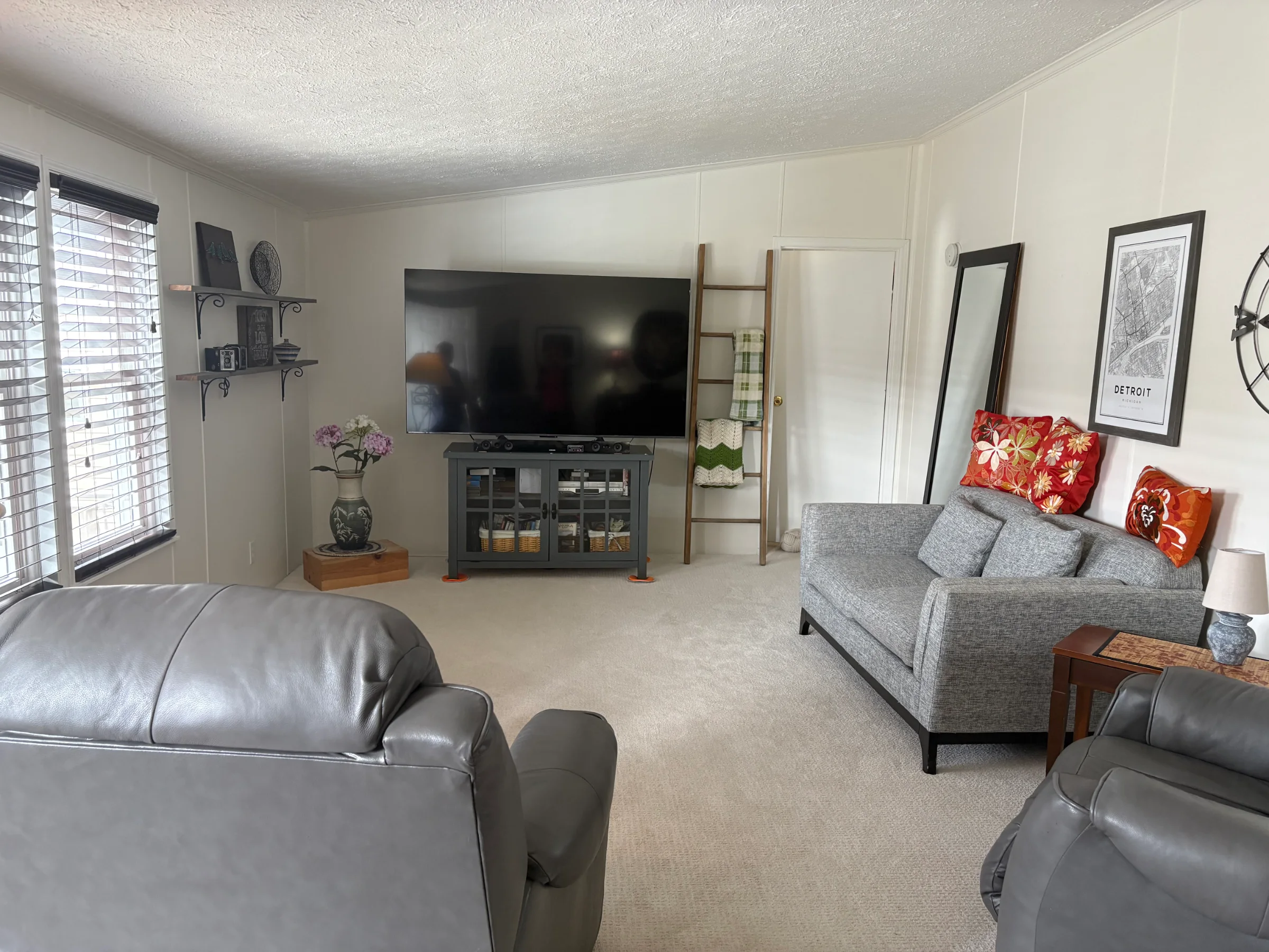 49605 Teton Pass manufactured home in Shelby West, Shelby Township, MI — photo 8
