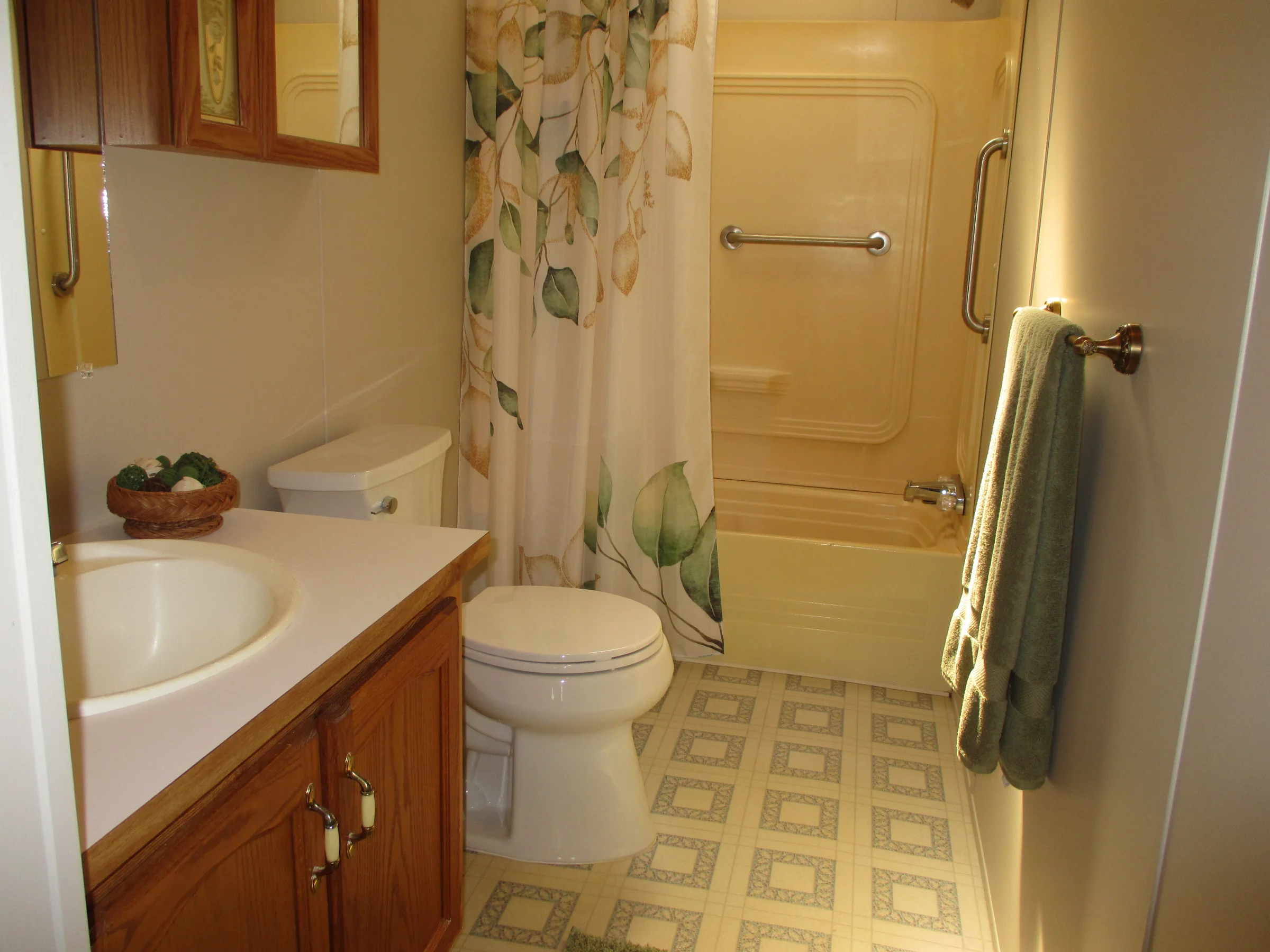 40684 Heath Court manufactured home in Rudgate Manor, Sterling Heights, MI — photo 10