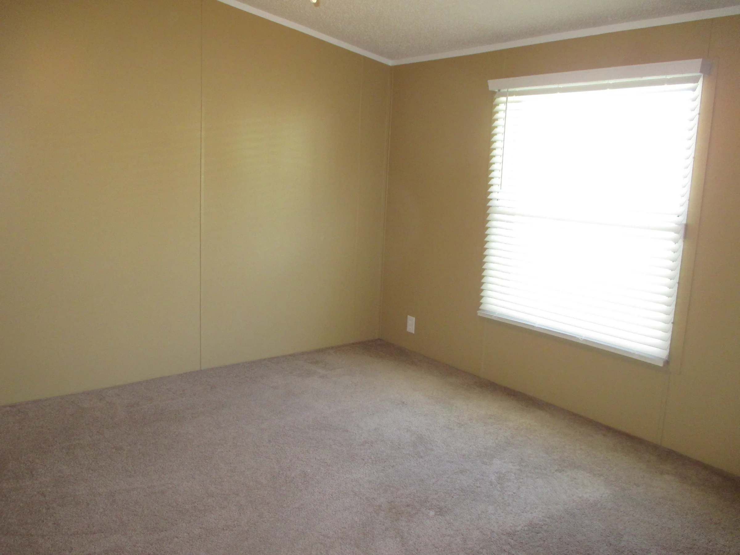 40684 Heath Court manufactured home in Rudgate Manor, Sterling Heights, MI — photo 11