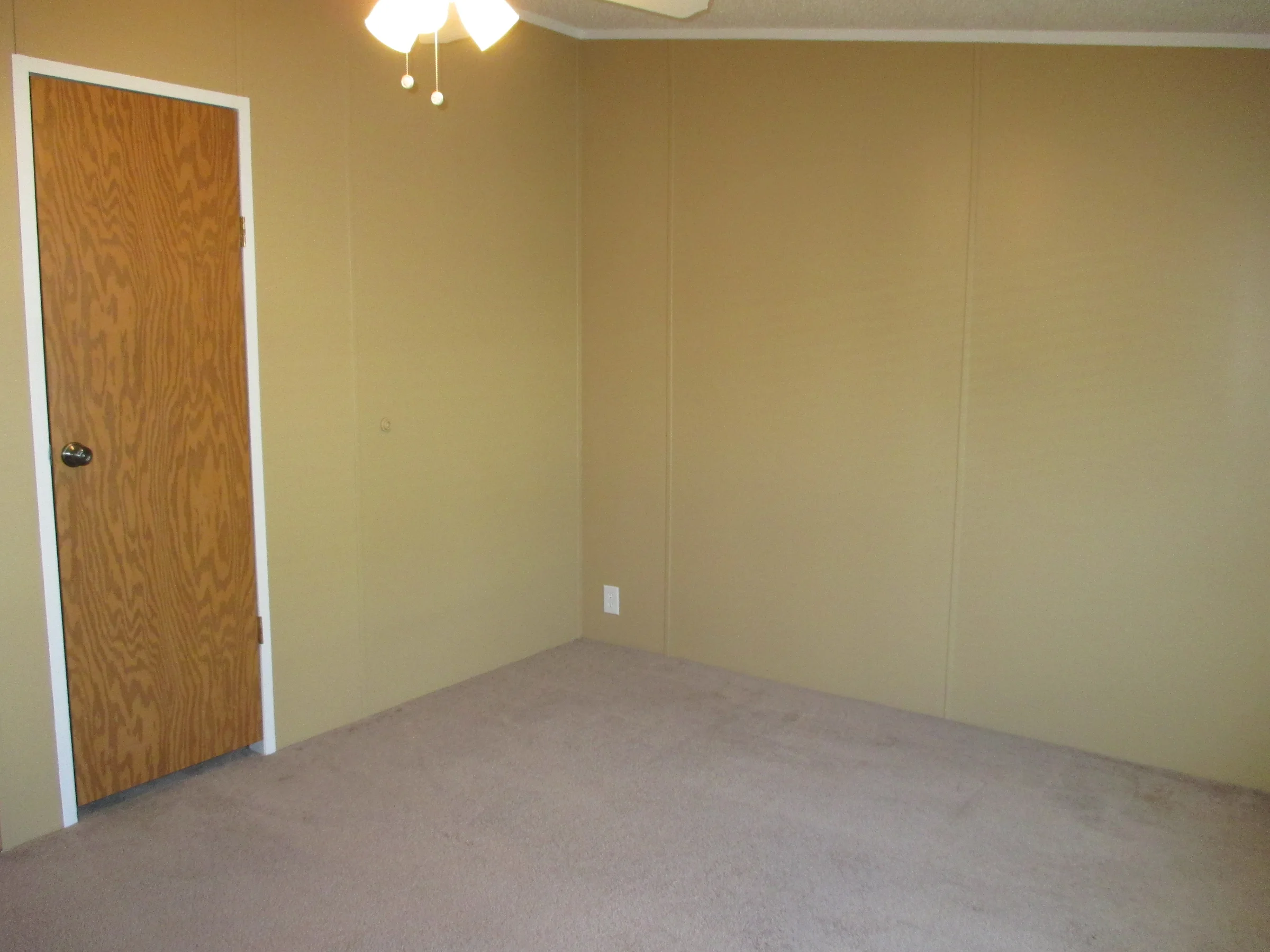 40684 Heath Court manufactured home in Rudgate Manor, Sterling Heights, MI — photo 12