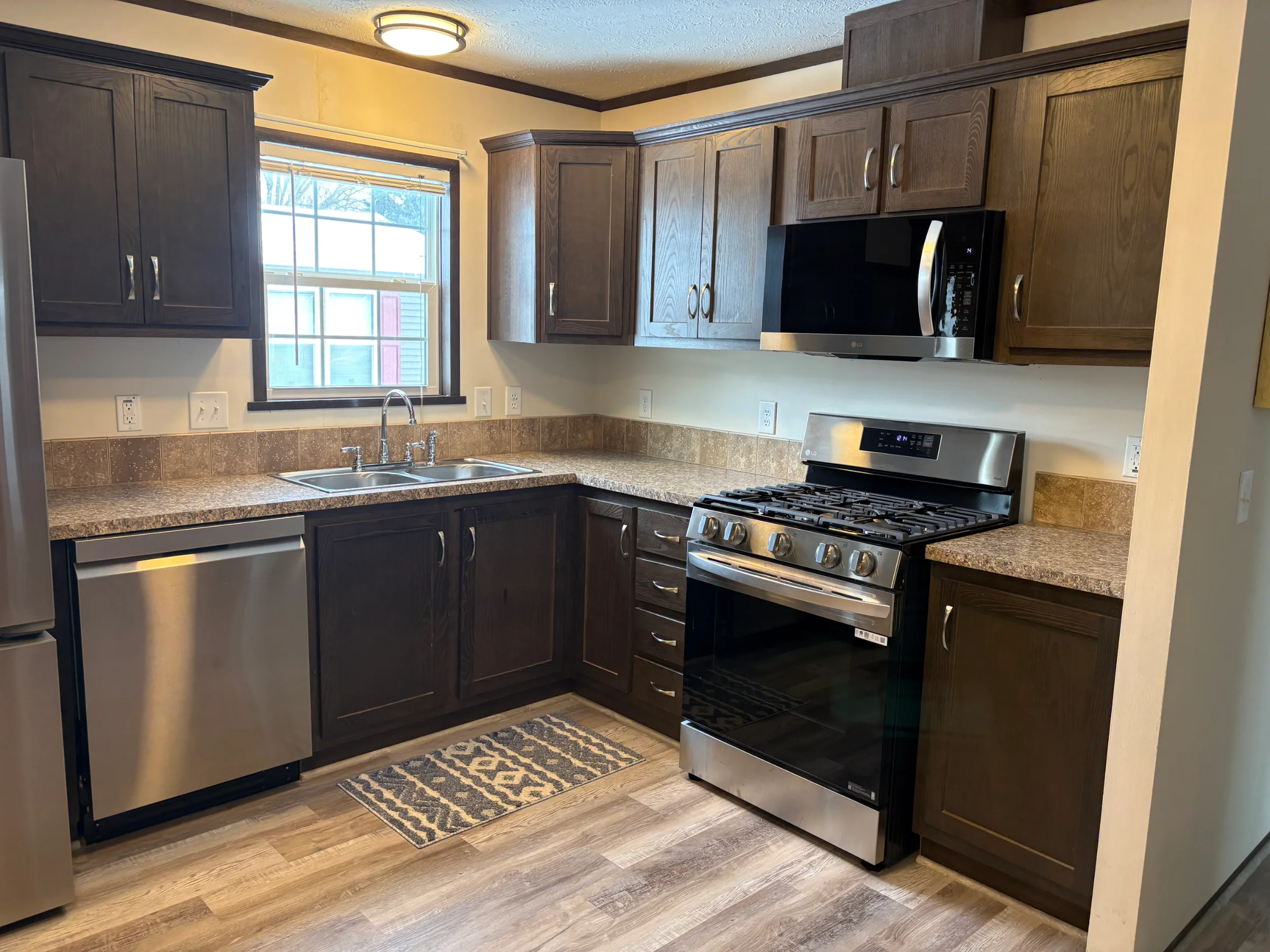 472 Flamingo St manufactured home in Avon on the Lake Senior Community, Rochester Hills, MI — photo 12