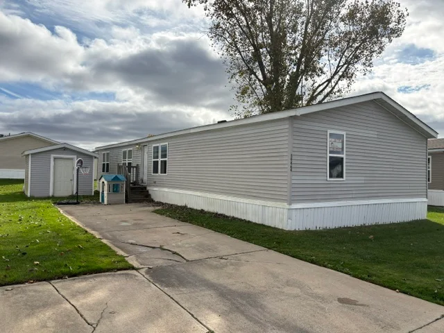 59464 Julie Lane manufactured home for sale in Riverbrook, New Haven, MI