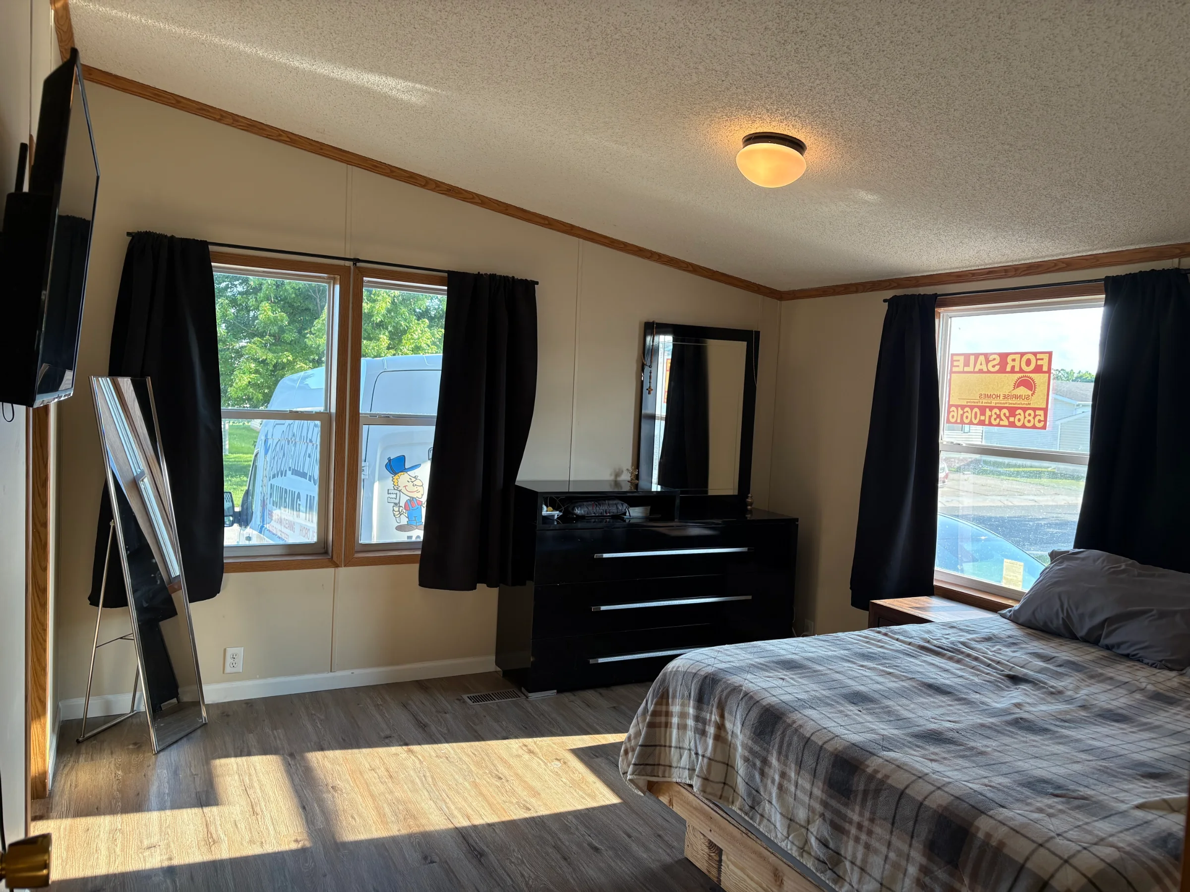 33313 Fern Court manufactured home in Meadow Creek, New Haven, MI — photo 14