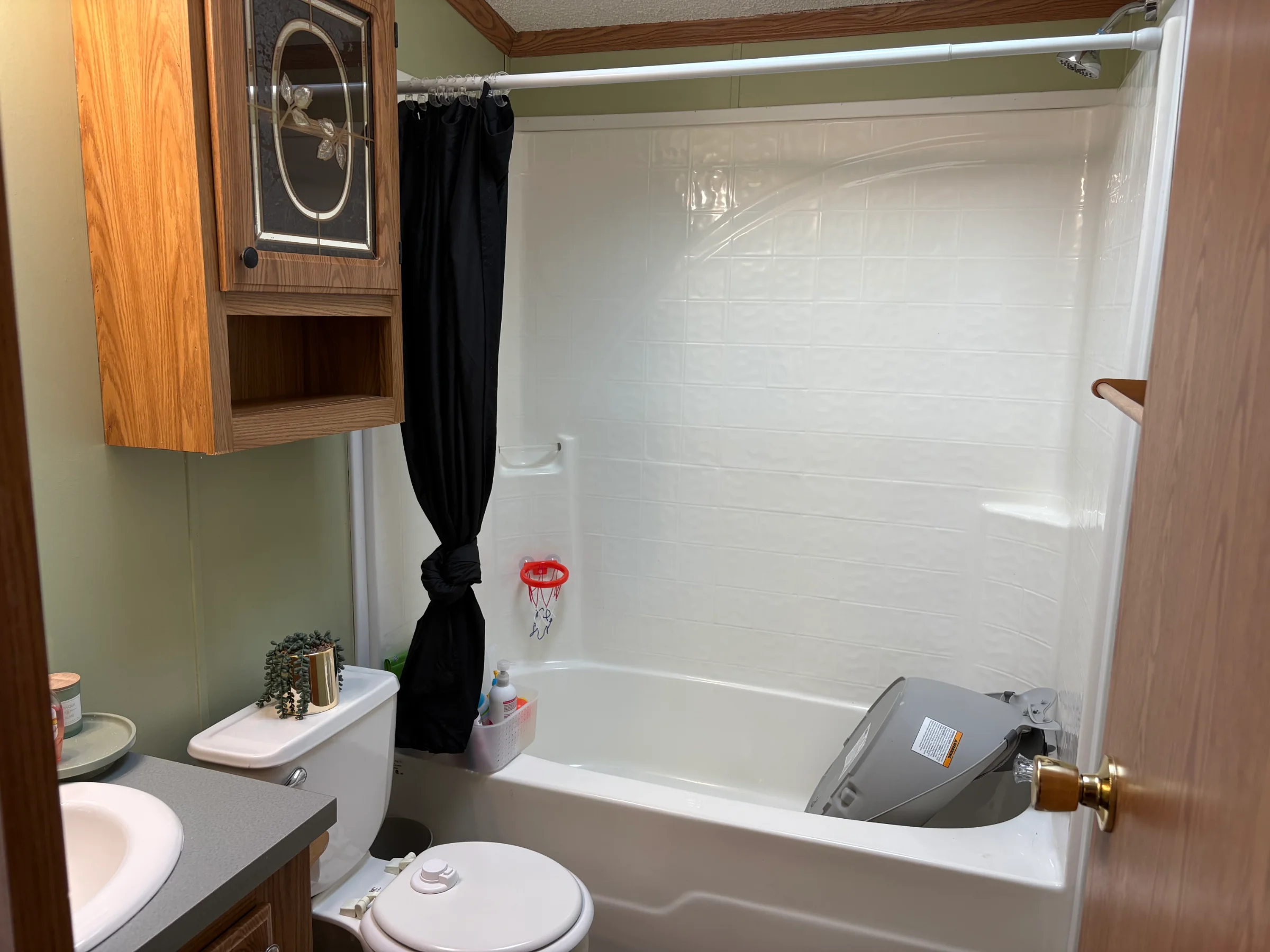 33313 Fern Court manufactured home in Meadow Creek, New Haven, MI — photo 20