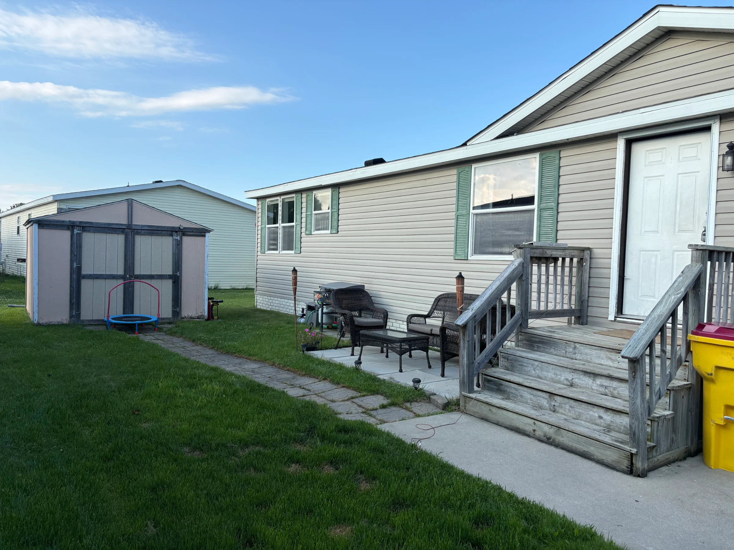 33313 Fern Court manufactured home in Meadow Creek, New Haven, MI — photo 3