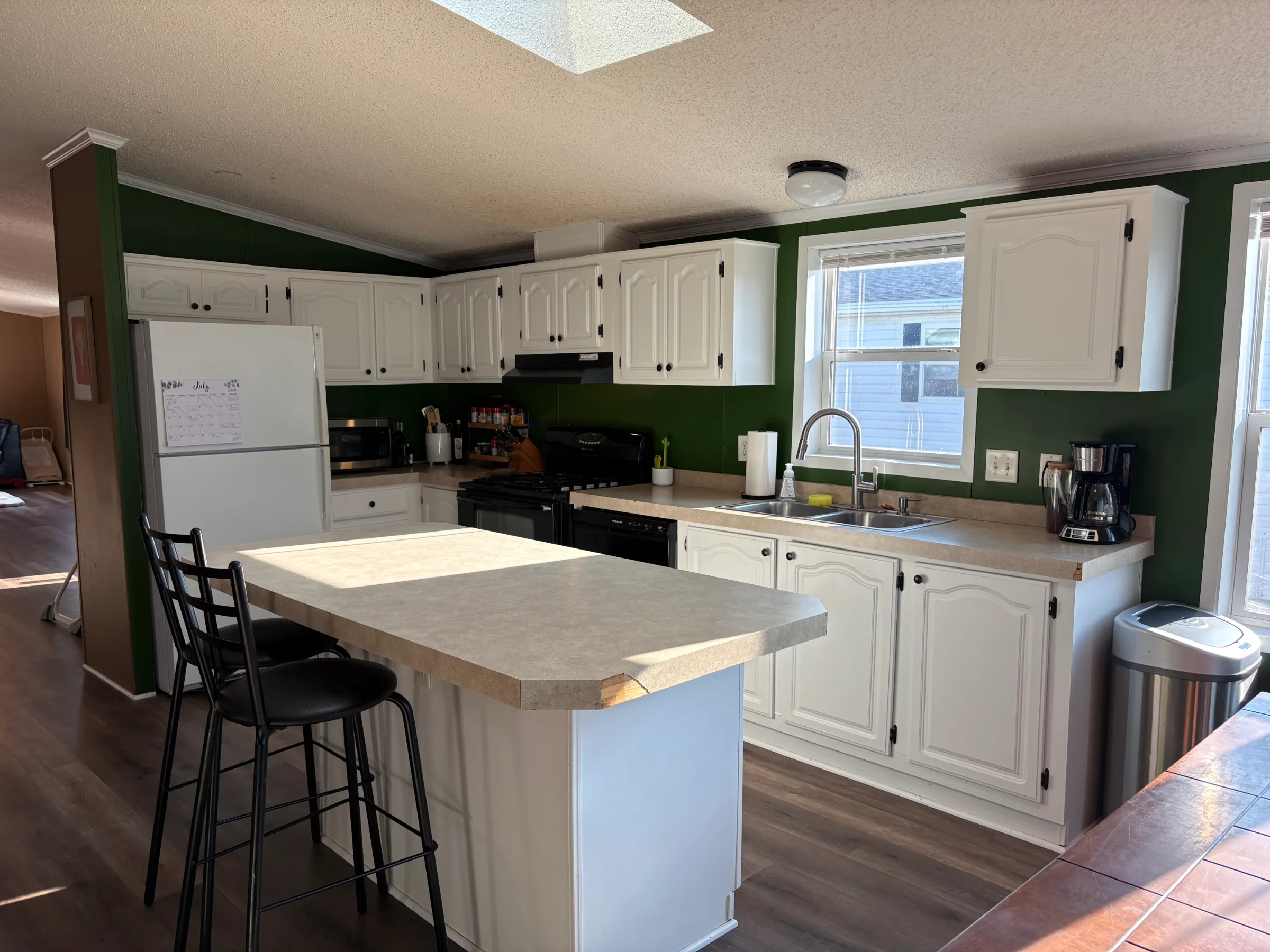 33313 Fern Court manufactured home in Meadow Creek, New Haven, MI — photo 9