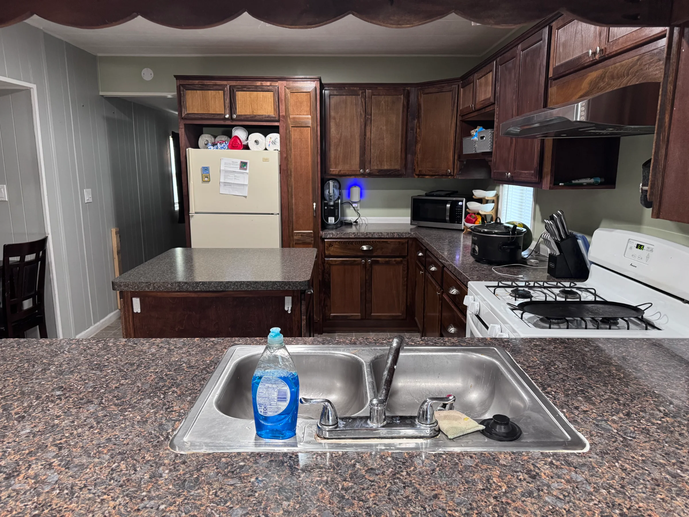 250 Marais Drive manufactured home in Rochester Estates, Rochester Hills, MI — photo 8