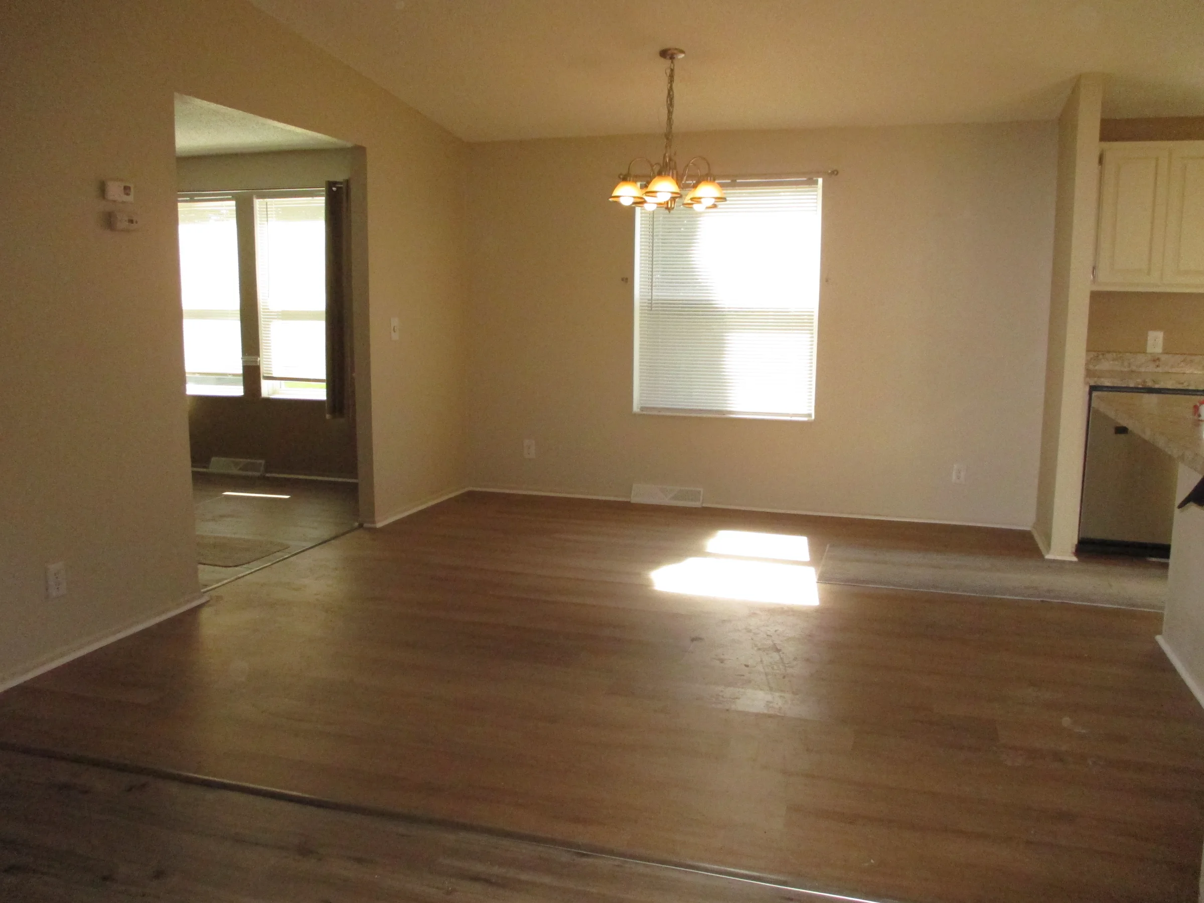 190 Brentwood Circle manufactured home in Cranberry Lake Senior Community, White Lake, MI — photo 14