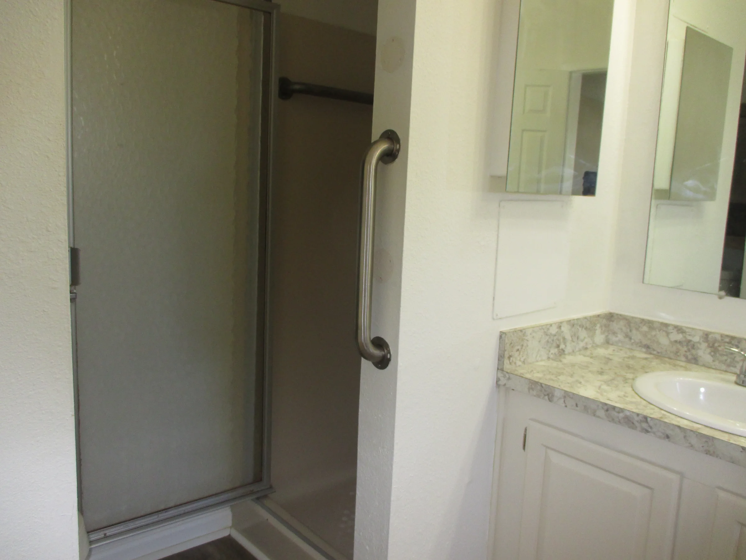 190 Brentwood Circle manufactured home in Cranberry Lake Senior Community, White Lake, MI — photo 21
