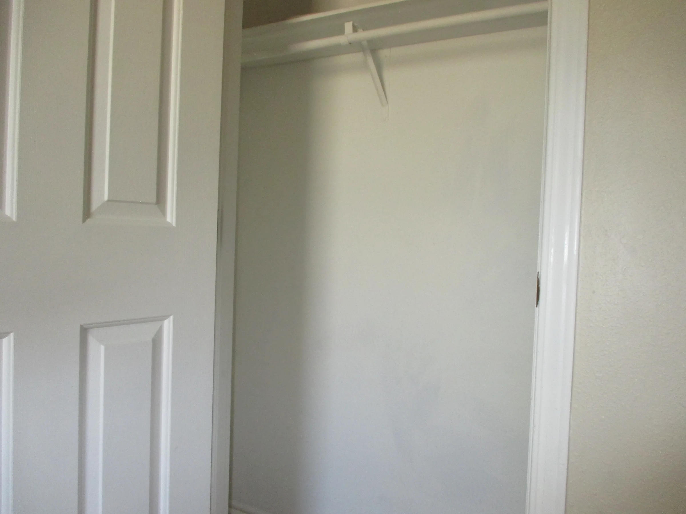 190 Brentwood Circle manufactured home in Cranberry Lake Senior Community, White Lake, MI — photo 25