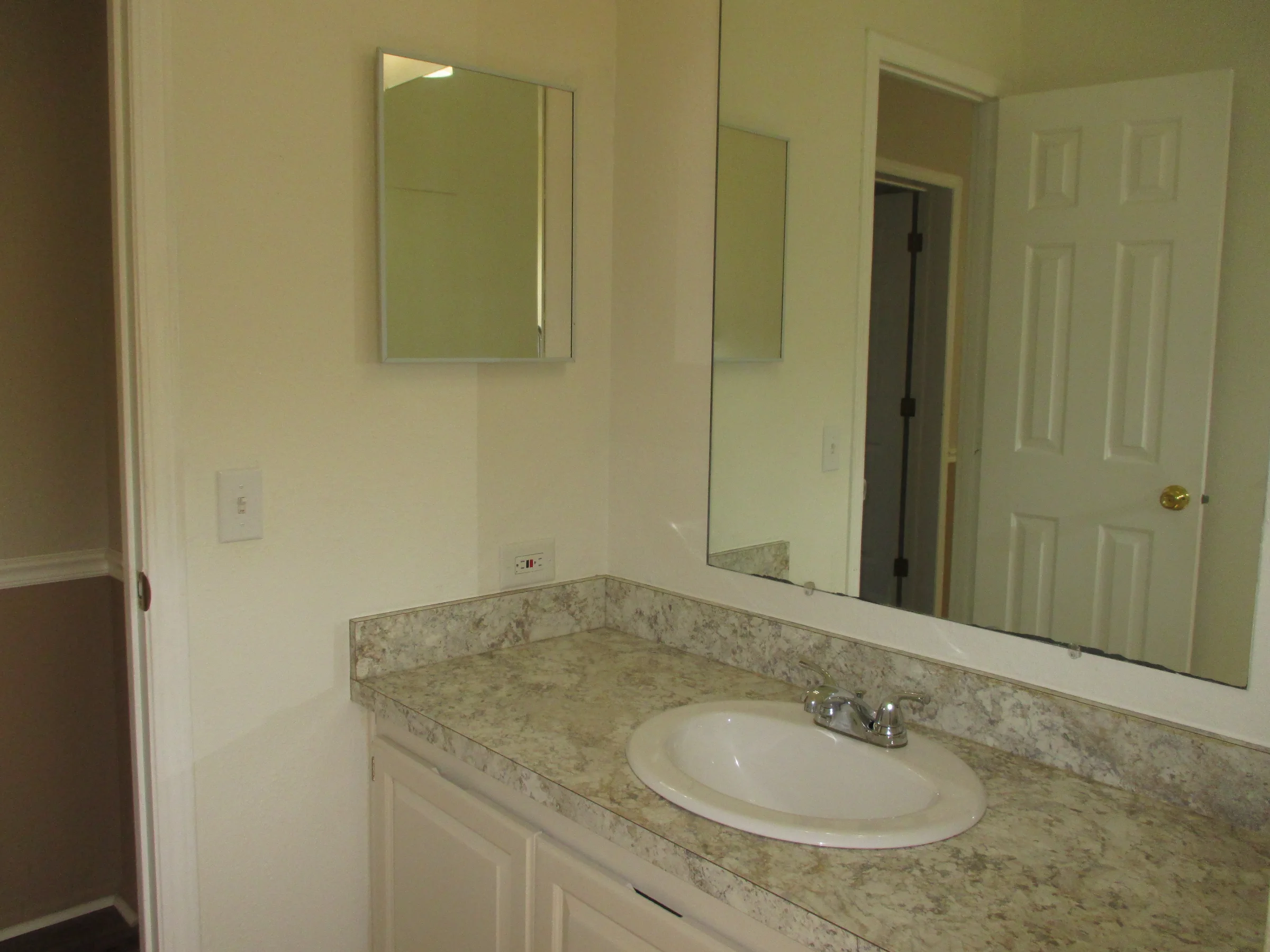 190 Brentwood Circle manufactured home in Cranberry Lake Senior Community, White Lake, MI — photo 29