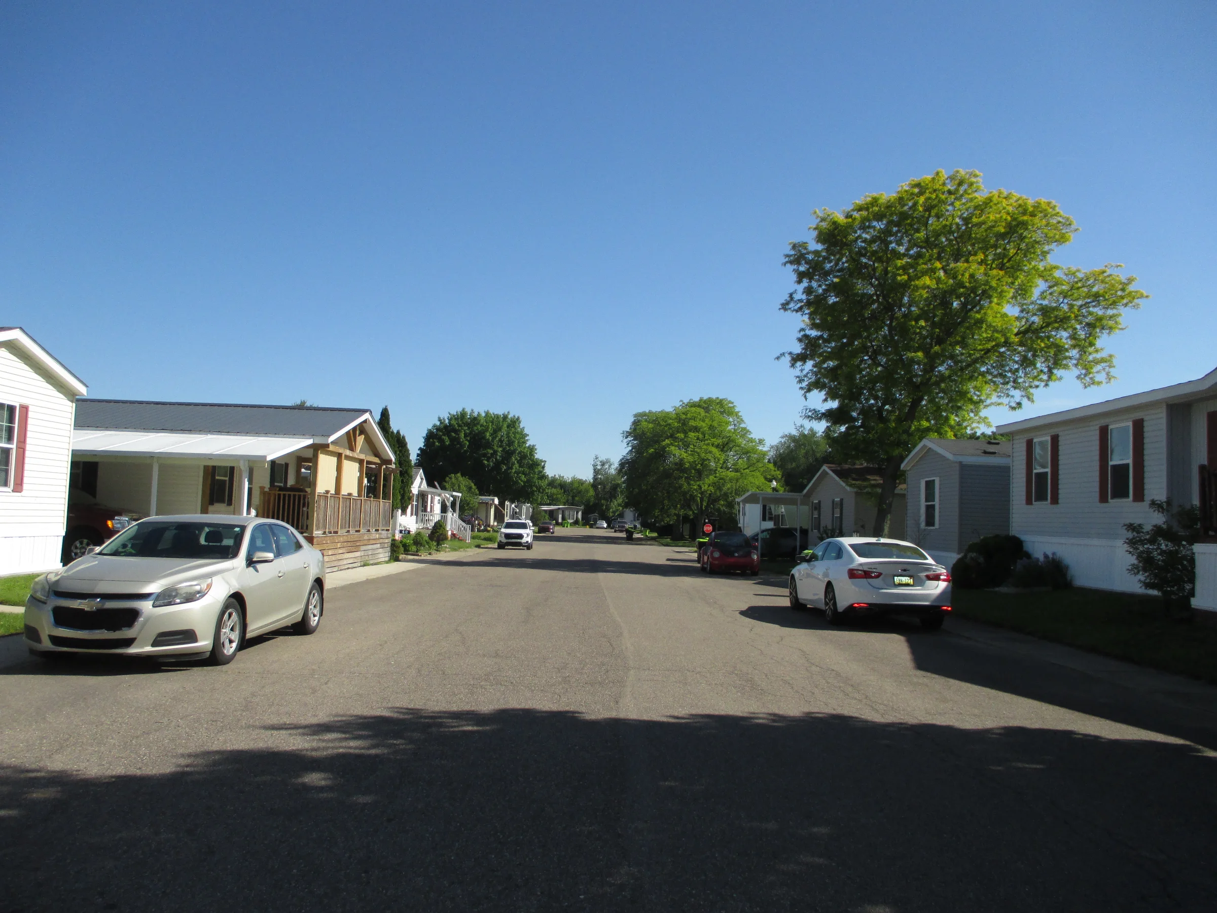 190 Brentwood Circle manufactured home in Cranberry Lake Senior Community, White Lake, MI — photo 5
