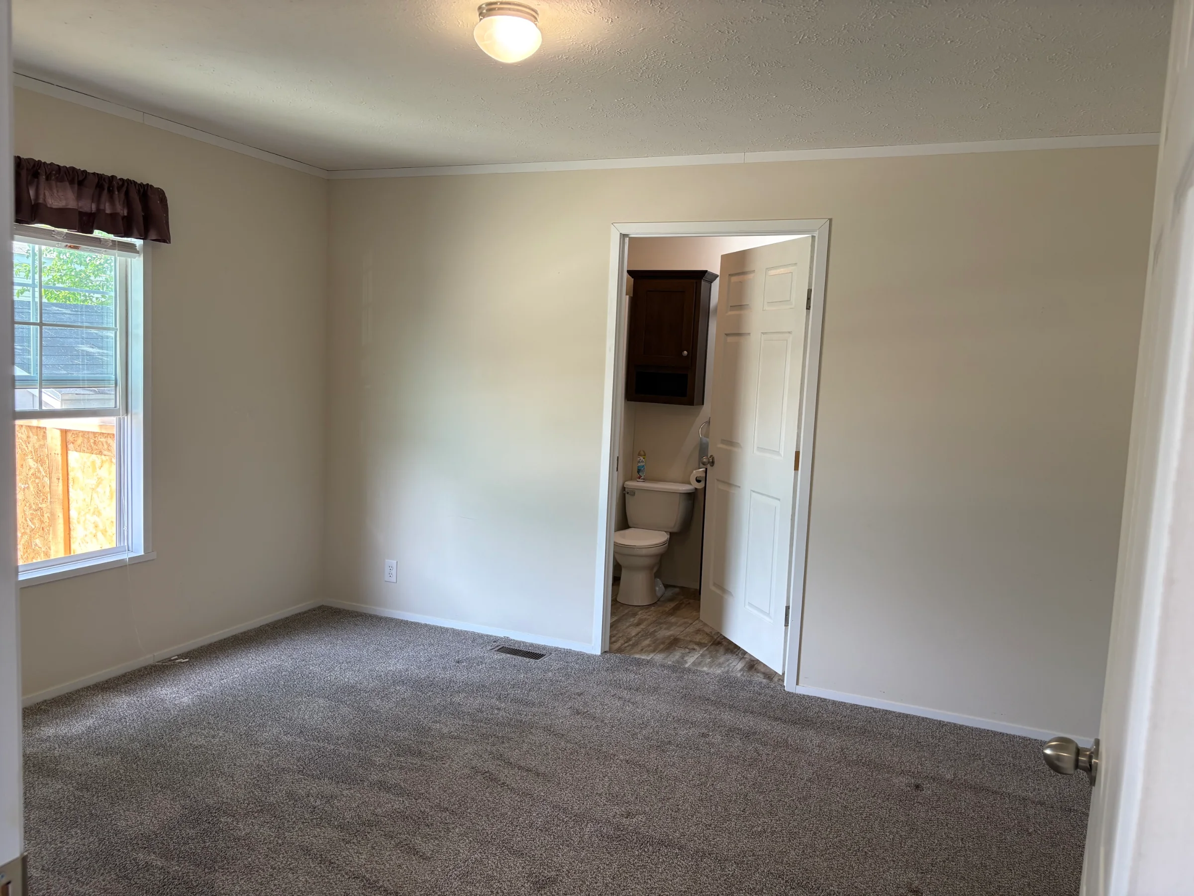 450 Flamingo Street manufactured home in Avon on the Lake Senior Community, Rochester Hills, MI — photo 12
