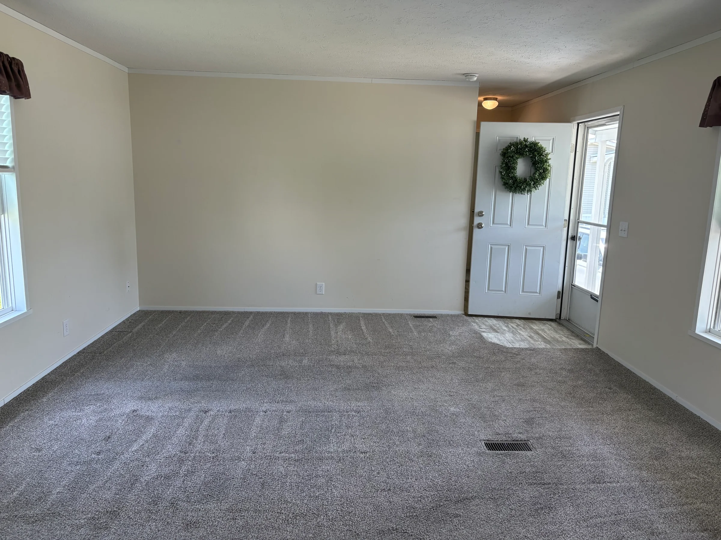 450 Flamingo Street manufactured home in Avon on the Lake Senior Community, Rochester Hills, MI — photo 4