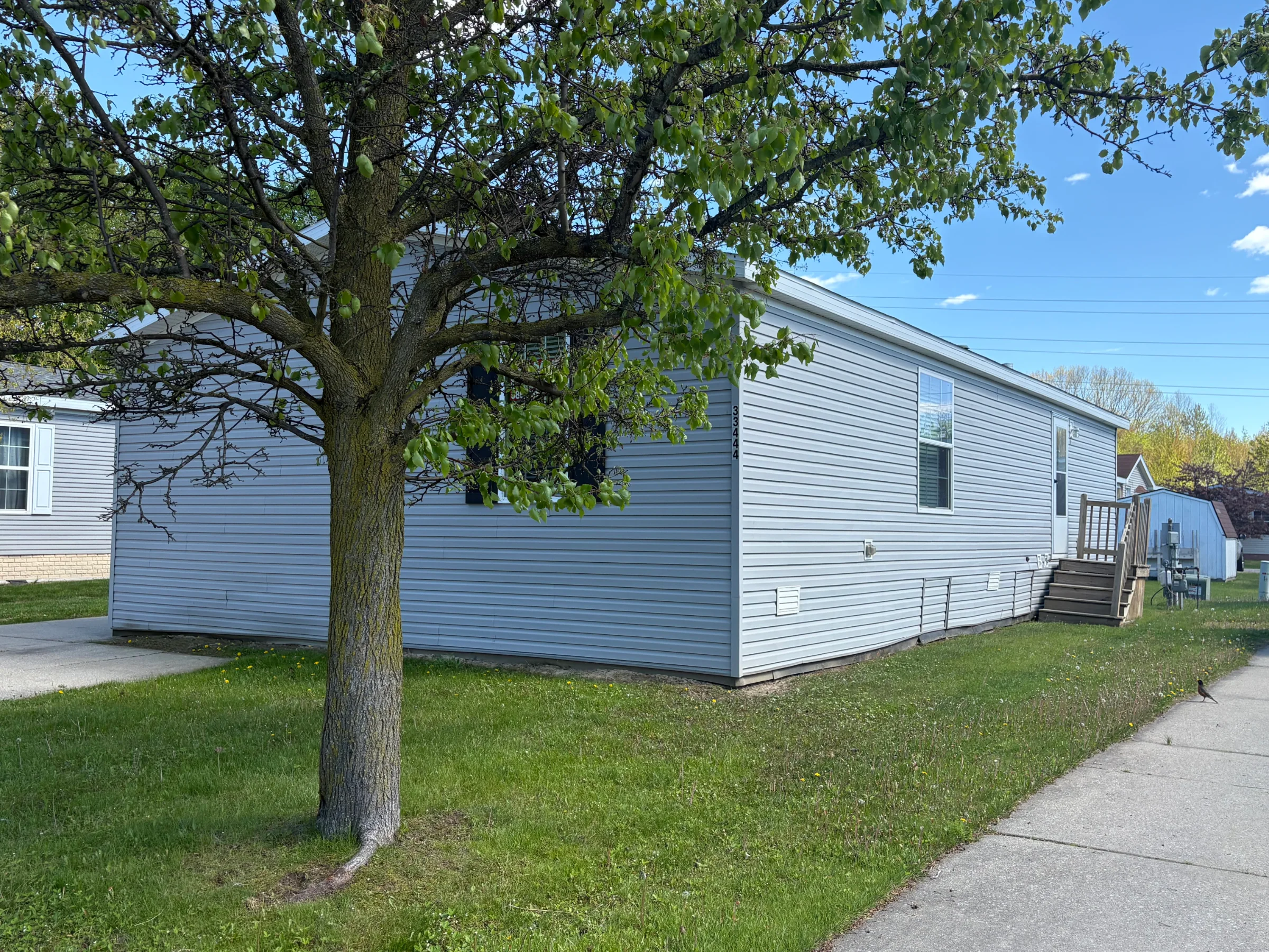 33444 Gladiola Court manufactured home in Meadow Creek, New Haven, MI — photo 2
