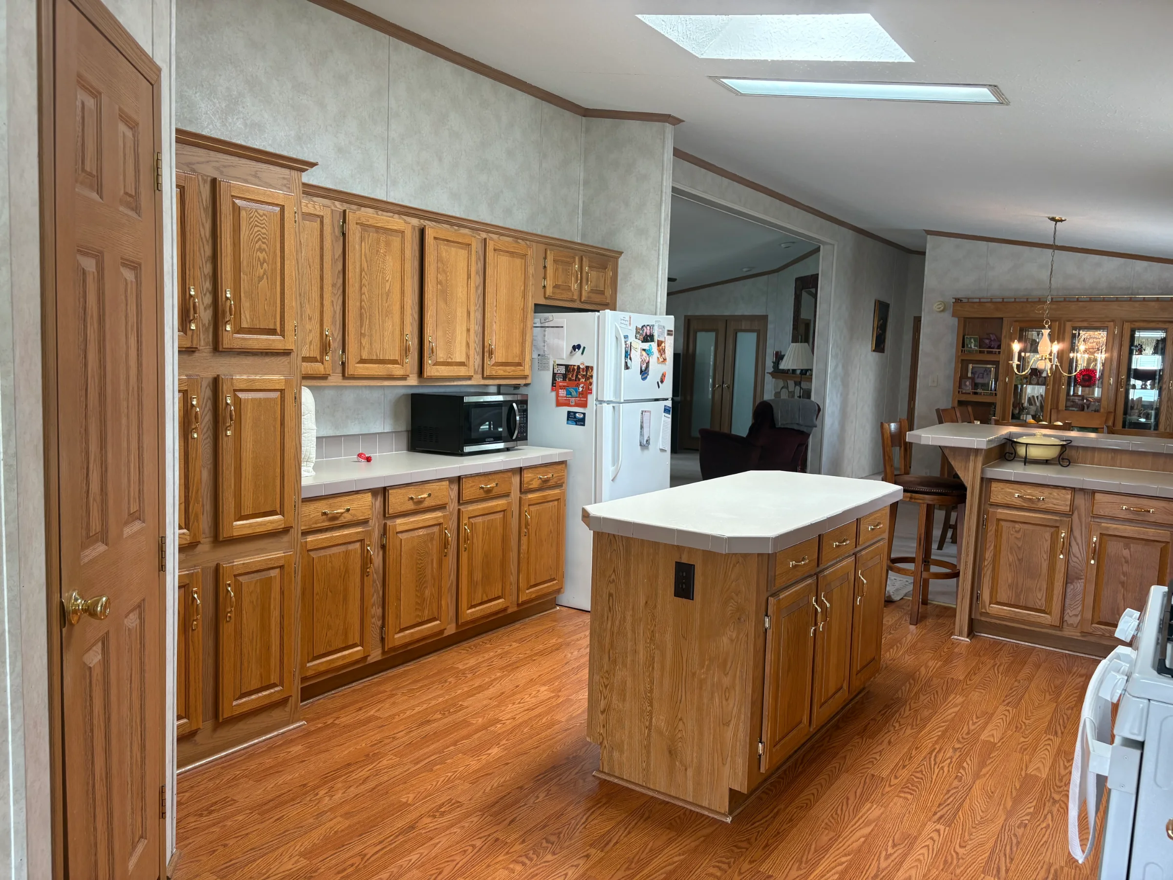 33120 Waterfall Court manufactured home in Meadow Creek, New Haven, MI — photo 12