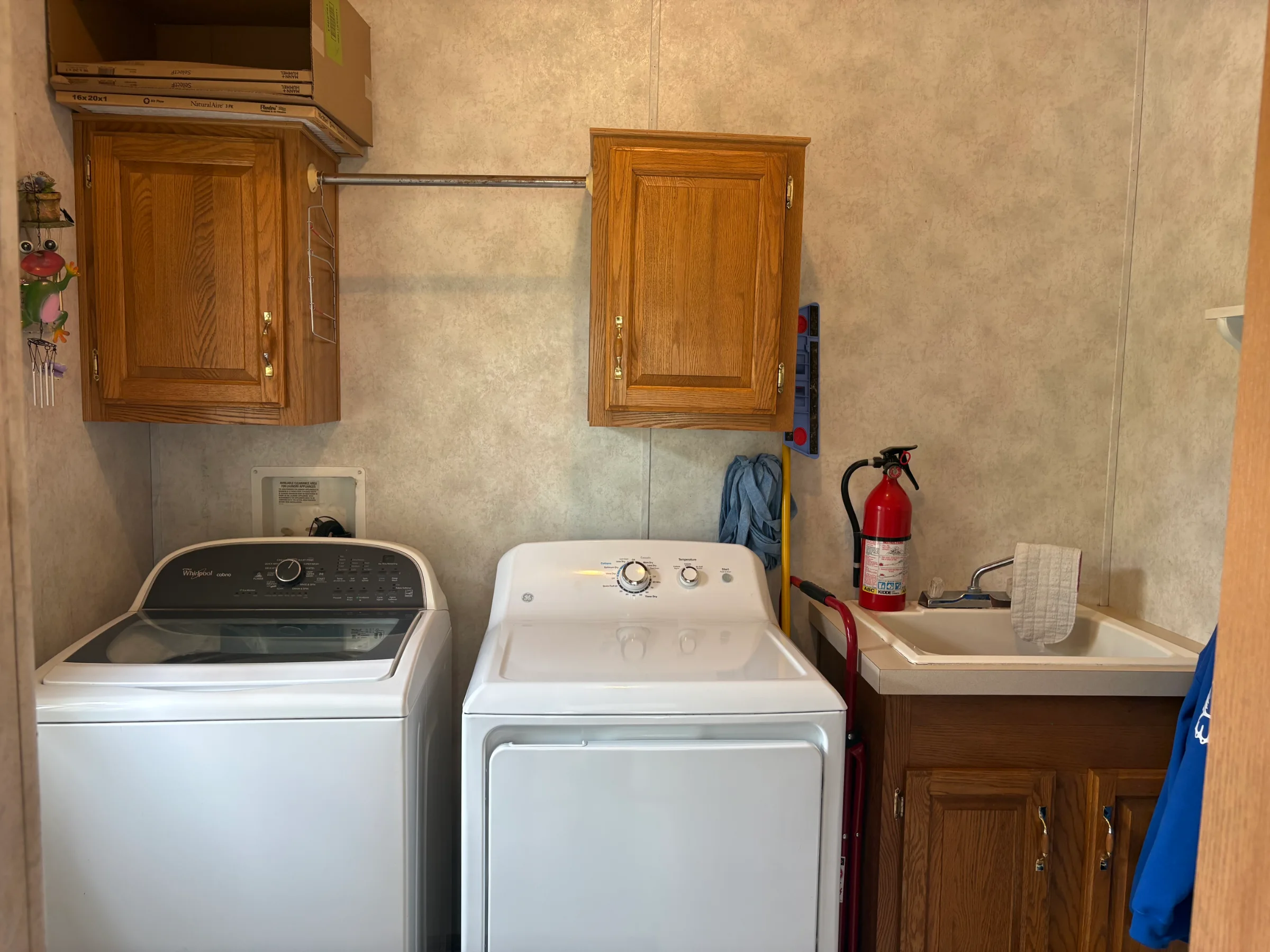 33120 Waterfall Court manufactured home in Meadow Creek, New Haven, MI — photo 16