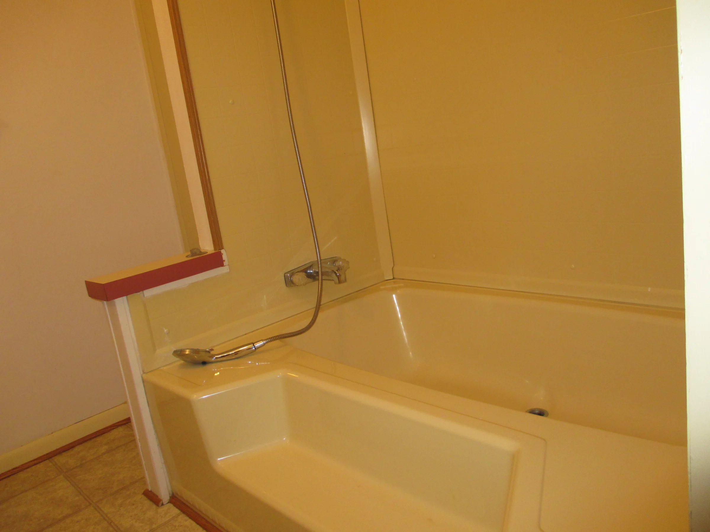 11953 Hemlock Court manufactured home in Shelby West, Shelby Township, MI — photo 9