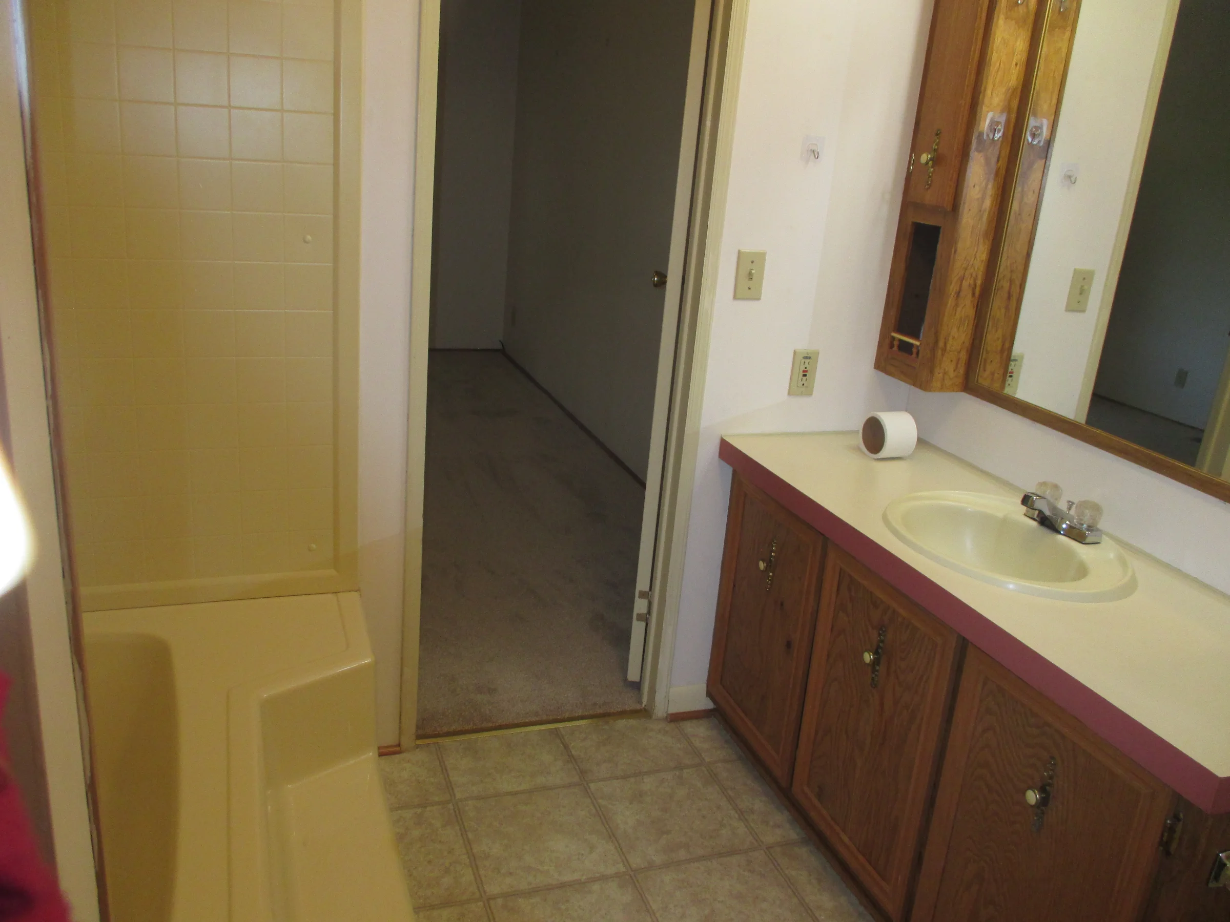 11953 Hemlock Court manufactured home in Shelby West, Shelby Township, MI — photo 11