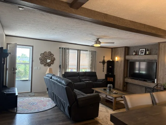 57545 Miller Ct manufactured home in Millstone Pond, Lenox, MI — photo 7