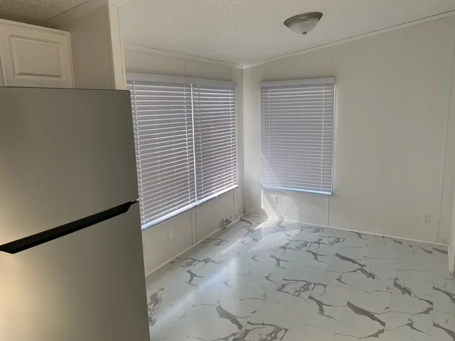 29691 Georgetown Drive manufactured home in Carriage Way, Chesterfield, MI — photo 10