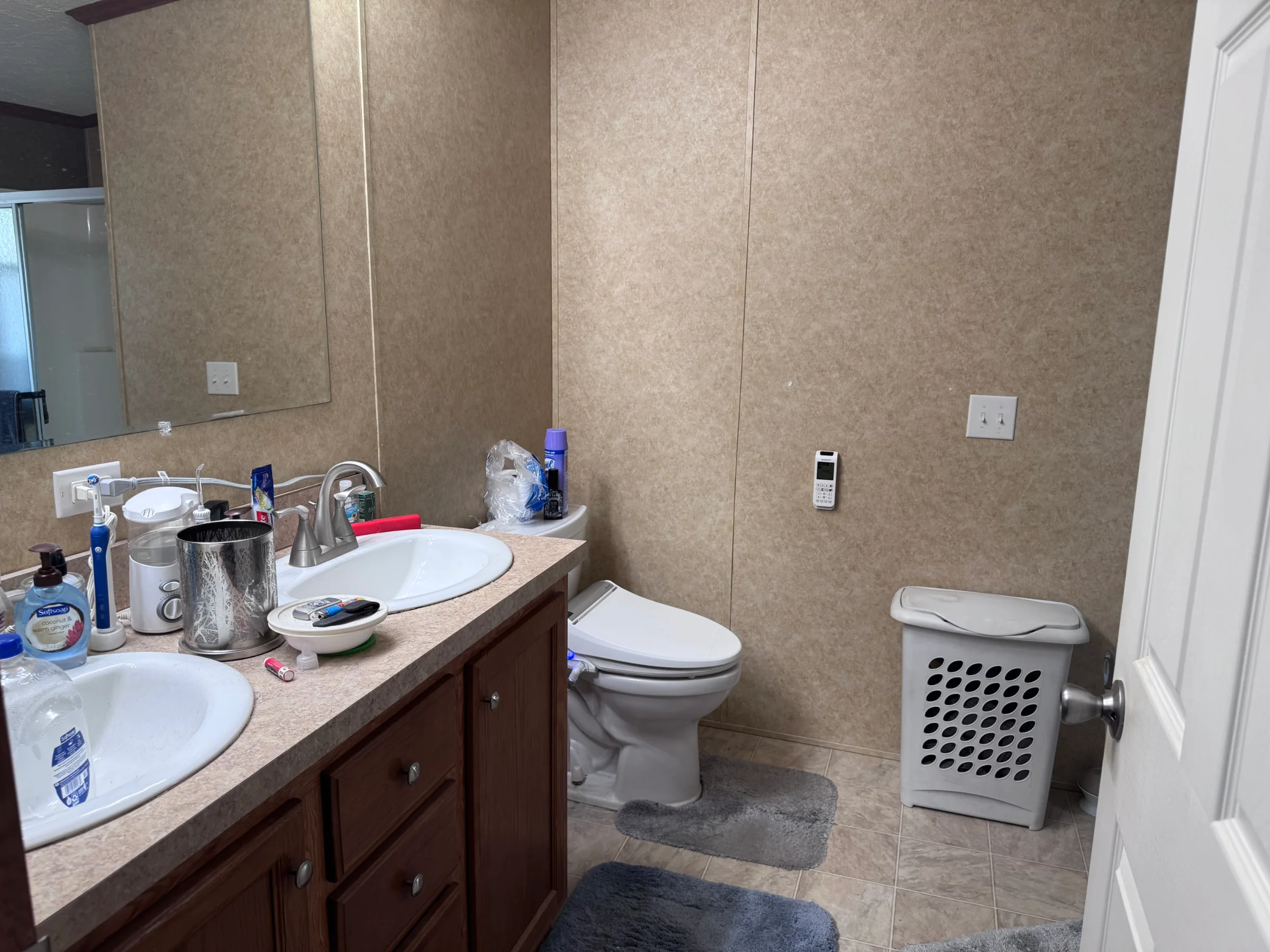 17008 Oliver Drive manufactured home in Camelot Villa Macomb, Macomb, MI — photo 10