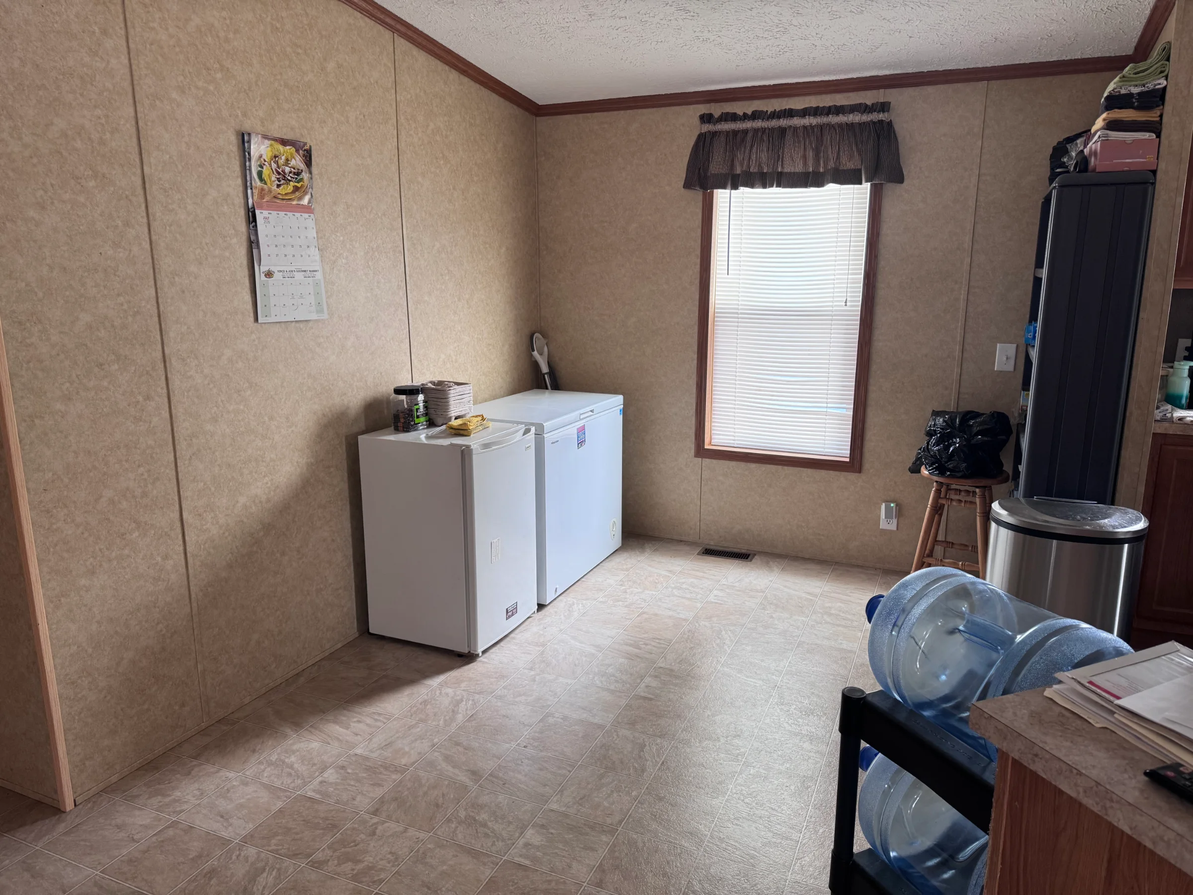 17008 Oliver Drive manufactured home in Camelot Villa Macomb, Macomb, MI — photo 7