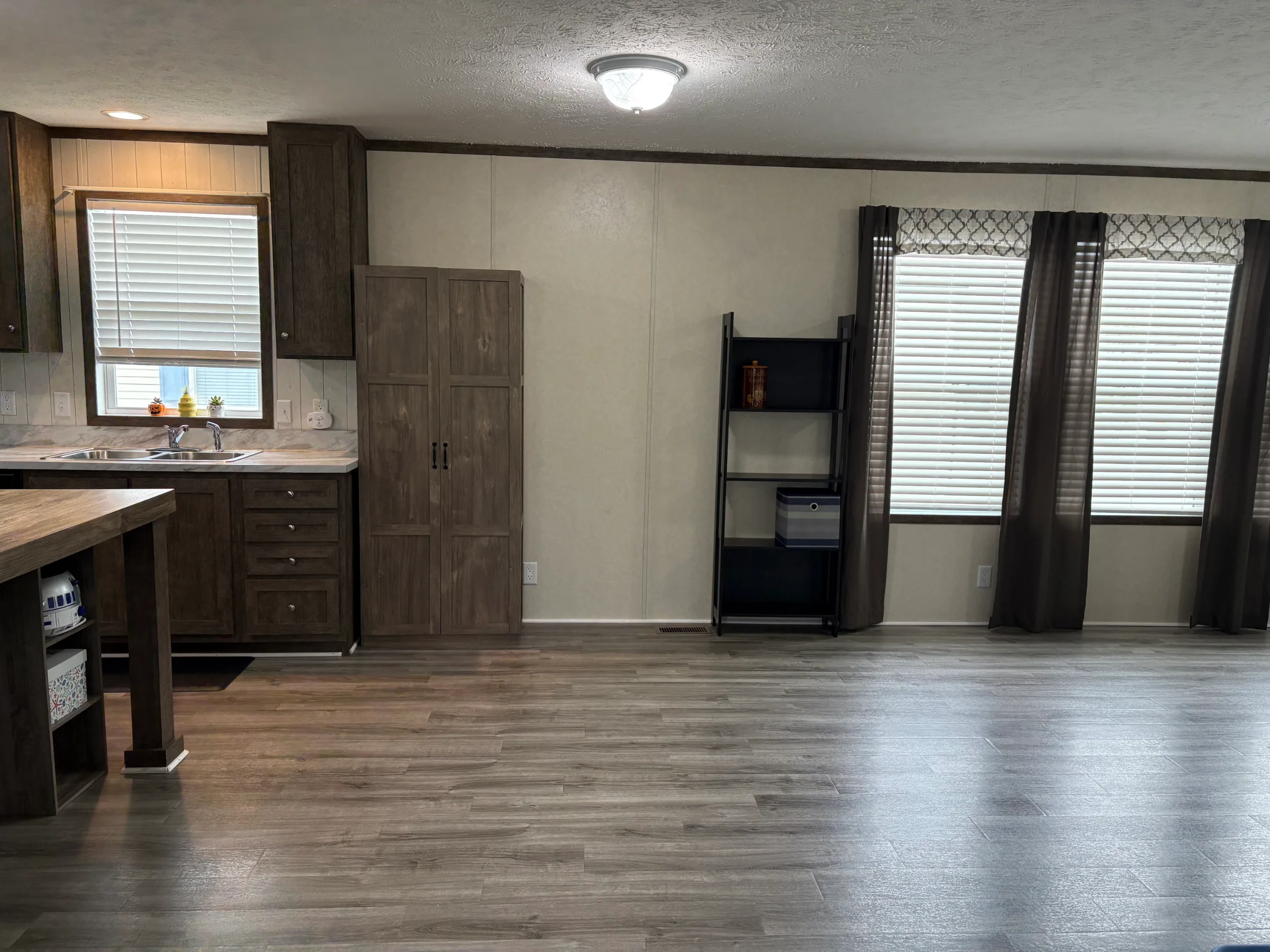 59420 Laine Lane manufactured home in Riverbrook, New Haven, MI — photo 14