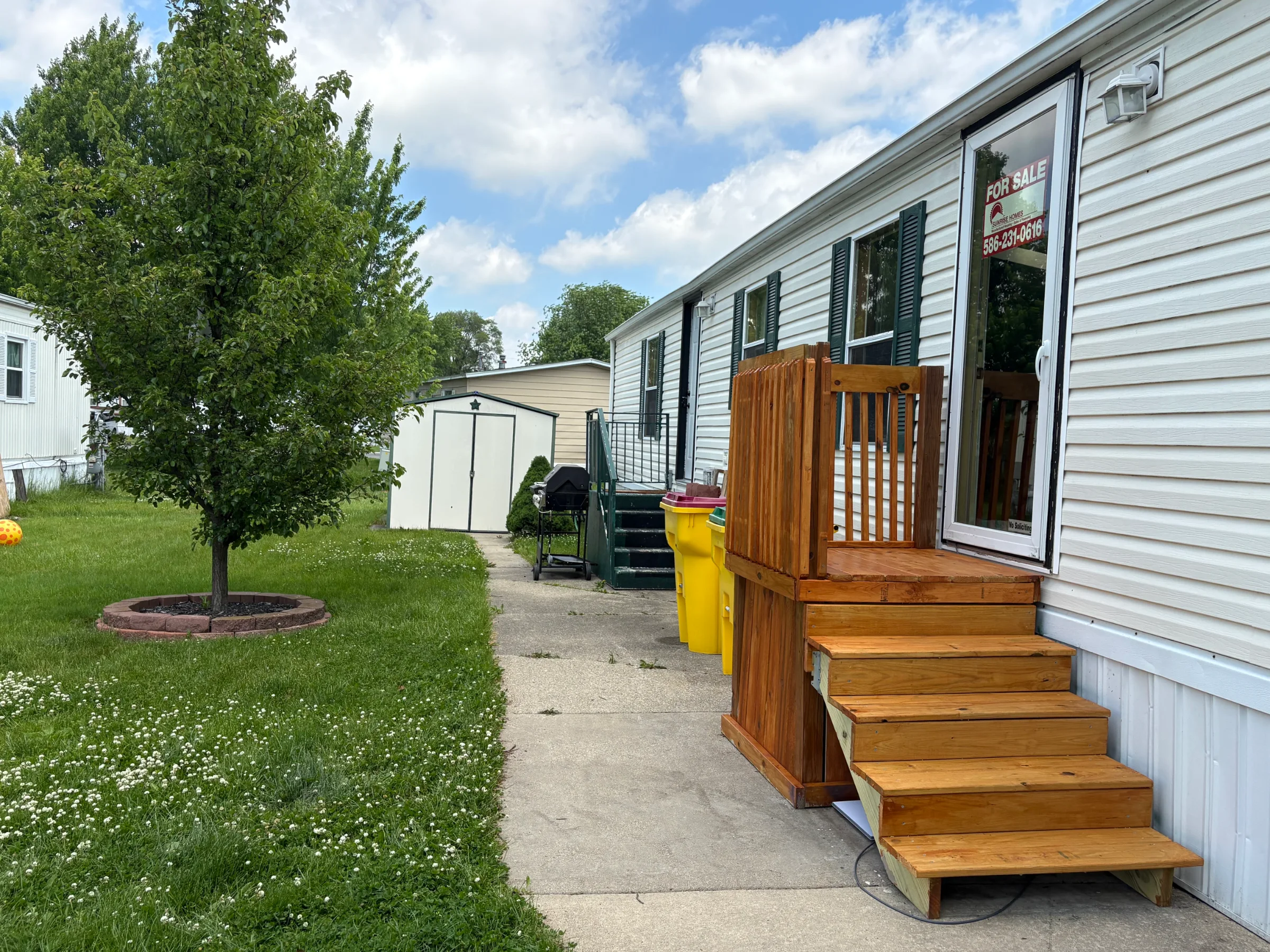 29991 Charleston Court manufactured home in Carriage Way, Chesterfield, MI — photo 4