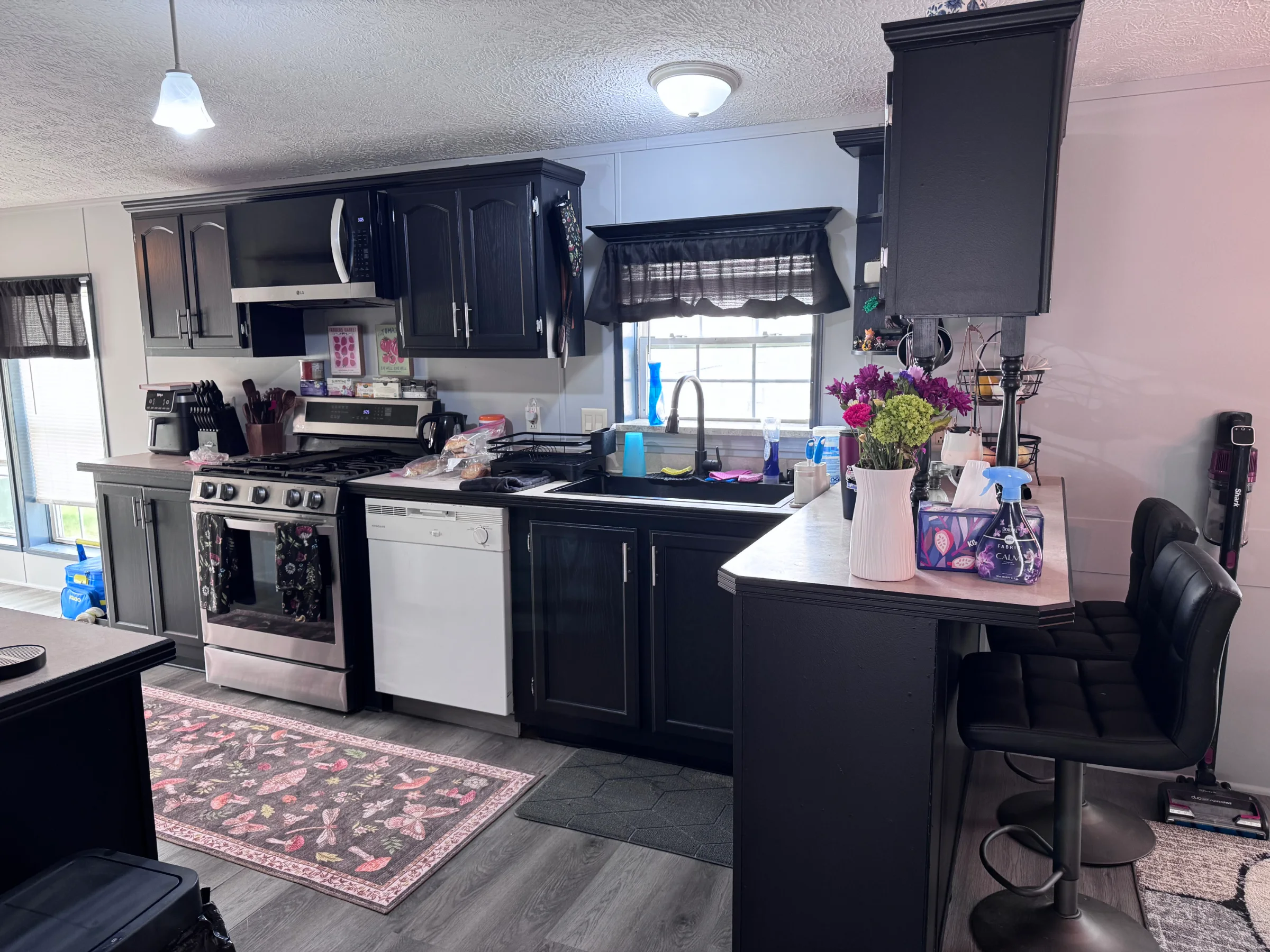 43741 Eureka Drive manufactured home in Silver Springs, Clinton Township, MI — photo 4