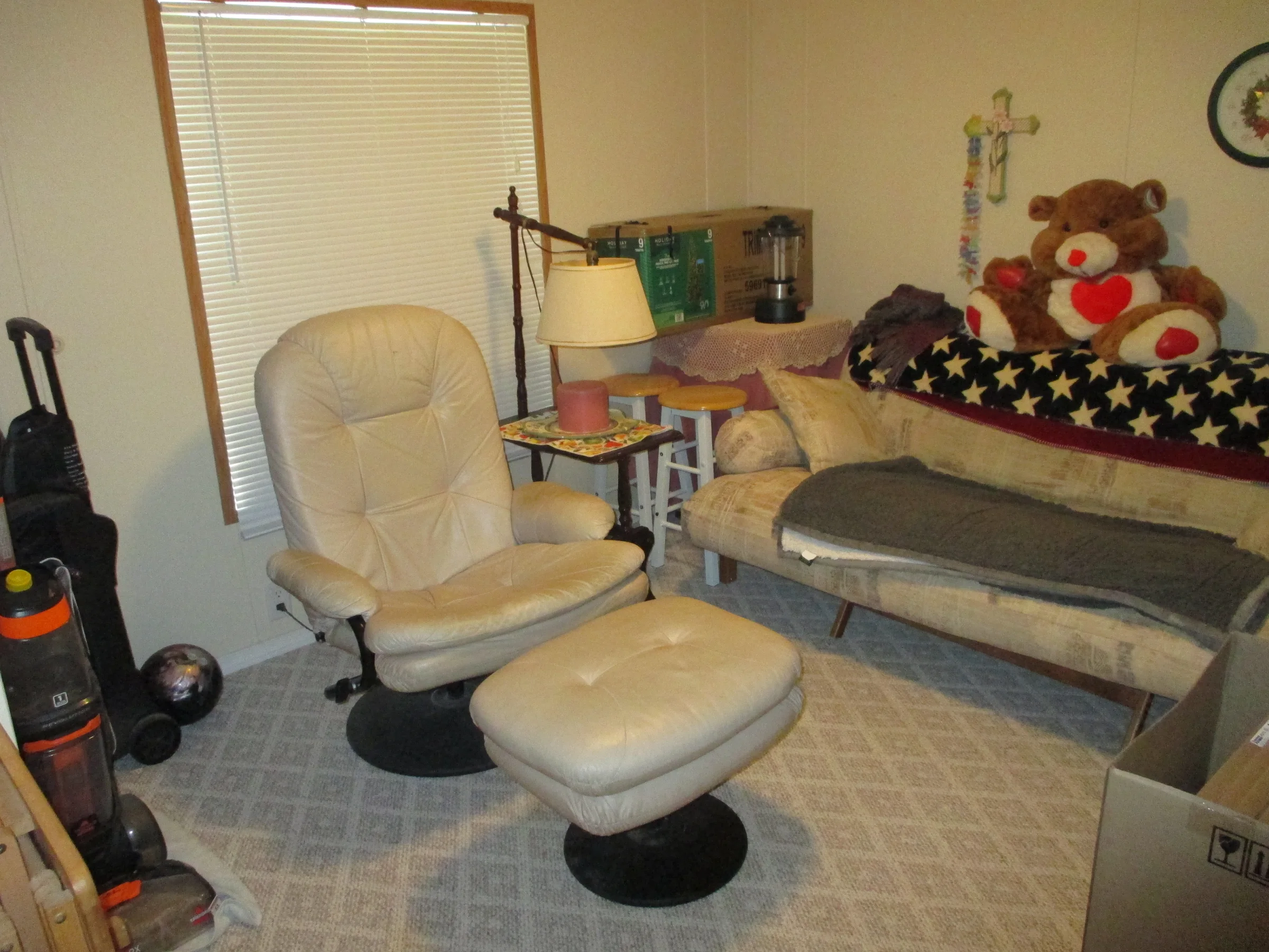 269 Rockford Circle manufactured home in Cranberry Lake Senior Community, White Lake, MI — photo 12