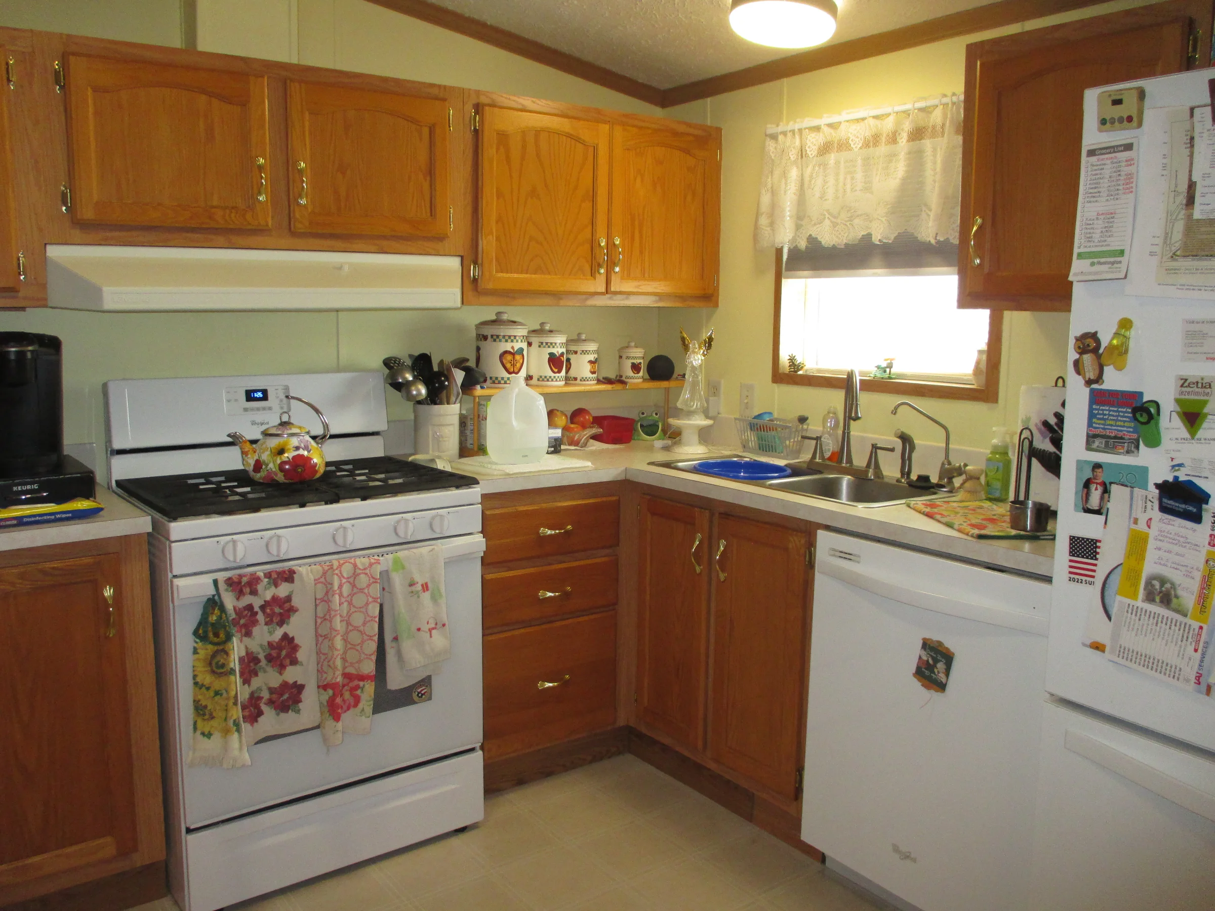 269 Rockford Circle manufactured home in Cranberry Lake Senior Community, White Lake, MI — photo 5