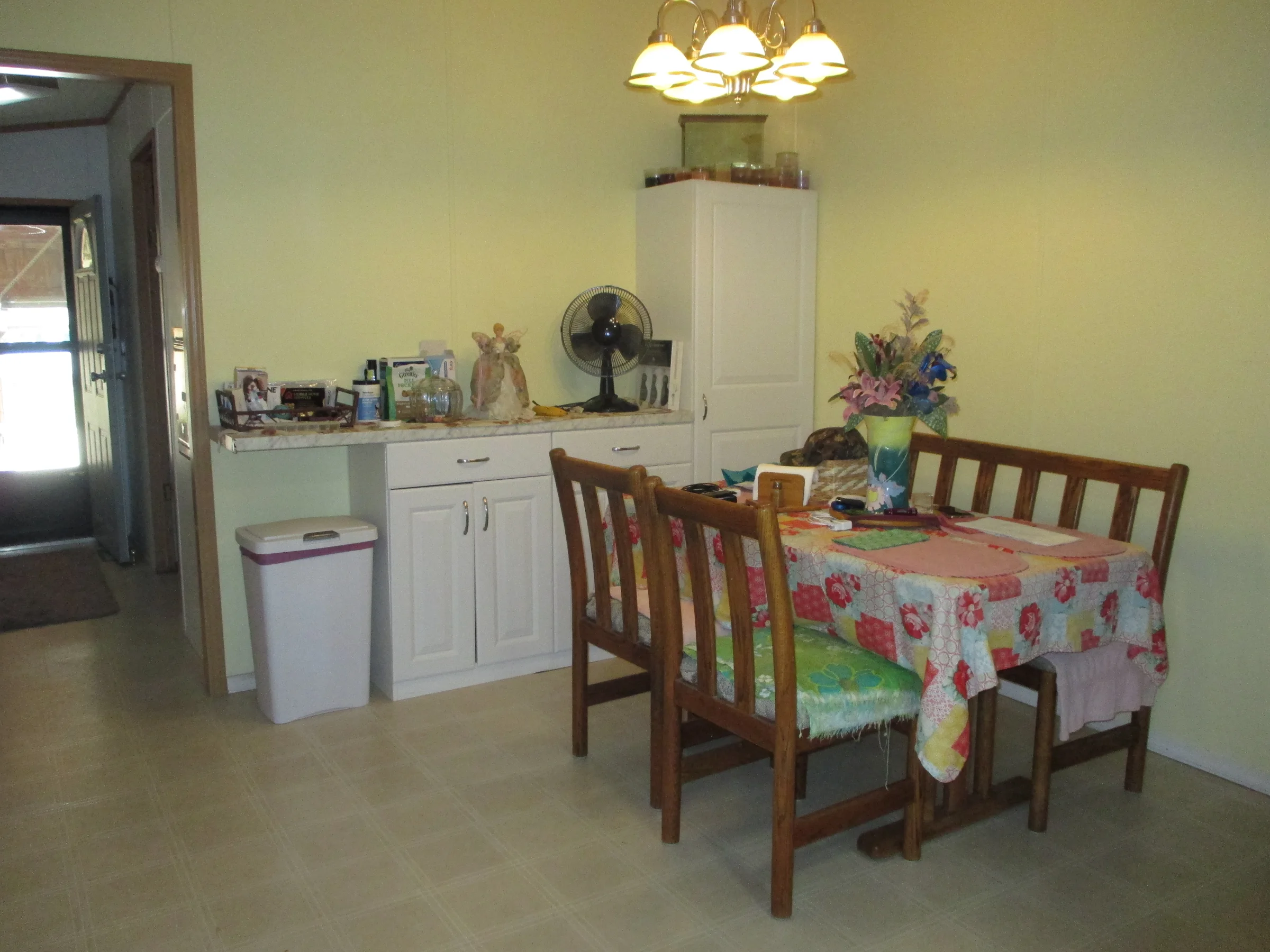 269 Rockford Circle manufactured home in Cranberry Lake Senior Community, White Lake, MI — photo 6