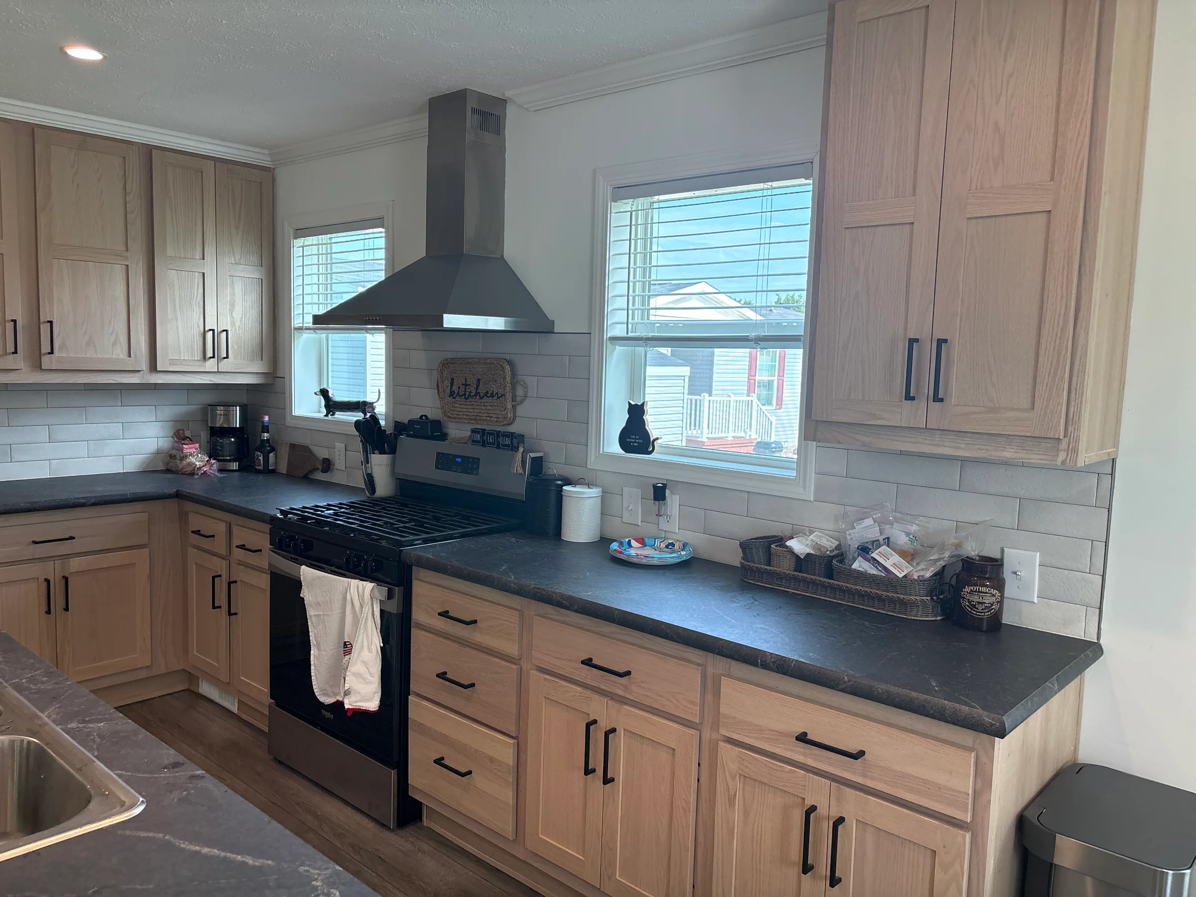 57152 S Millstone Pond Blvd manufactured home in Millstone Pond, Lenox, MI — photo 10