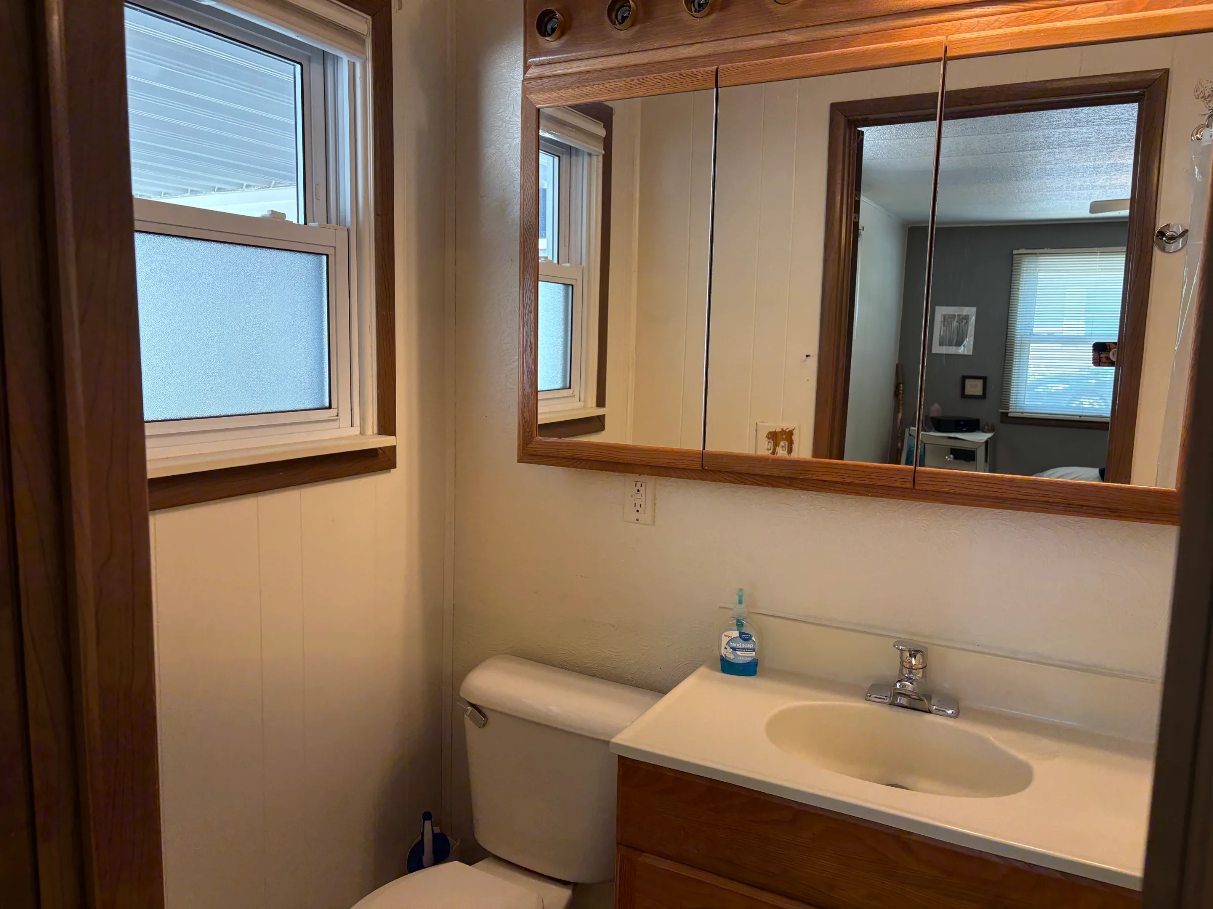 500 Warbler Street manufactured home in Avon on the Lake Senior Community, Rochester Hills, MI — photo 17