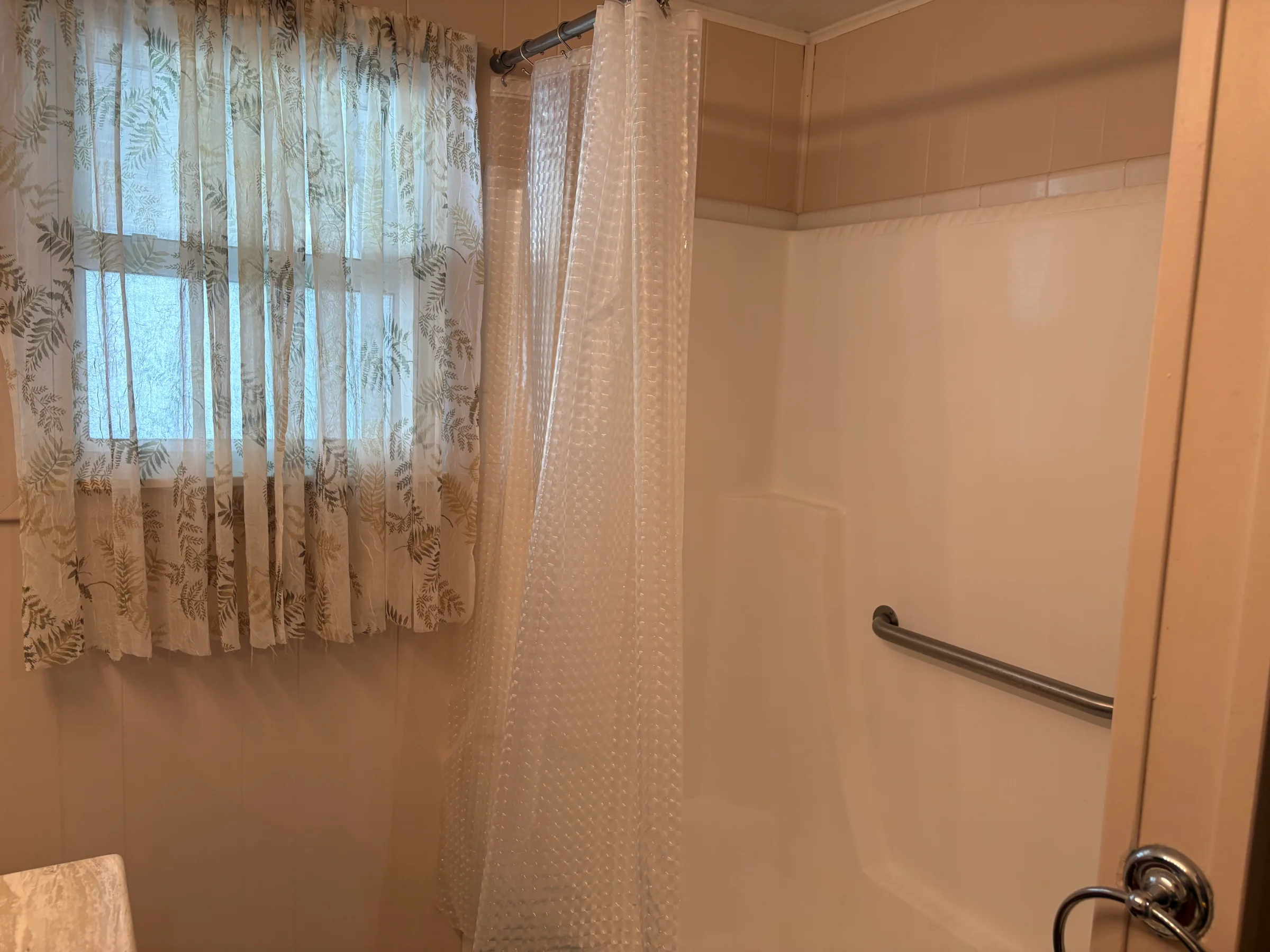 500 Warbler Street manufactured home in Avon on the Lake Senior Community, Rochester Hills, MI — photo 21