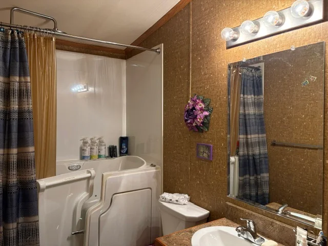 15303 Enchante Drive manufactured home in River's Edge, Clinton Twp, MI — photo 21