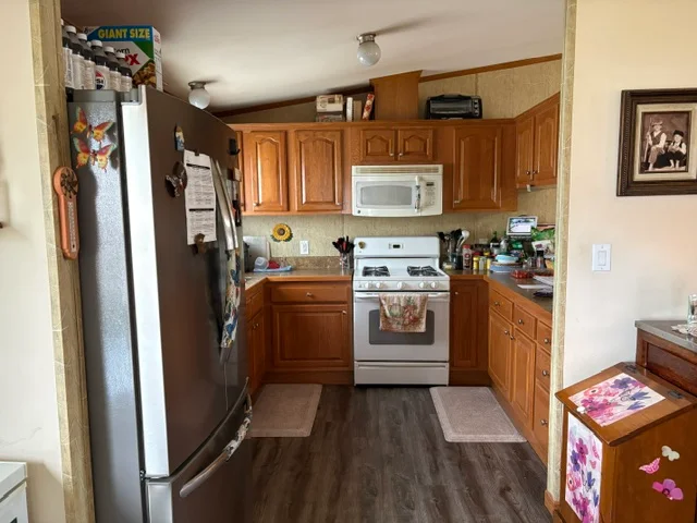 15303 Enchante Drive manufactured home in River's Edge, Clinton Twp, MI — photo 9
