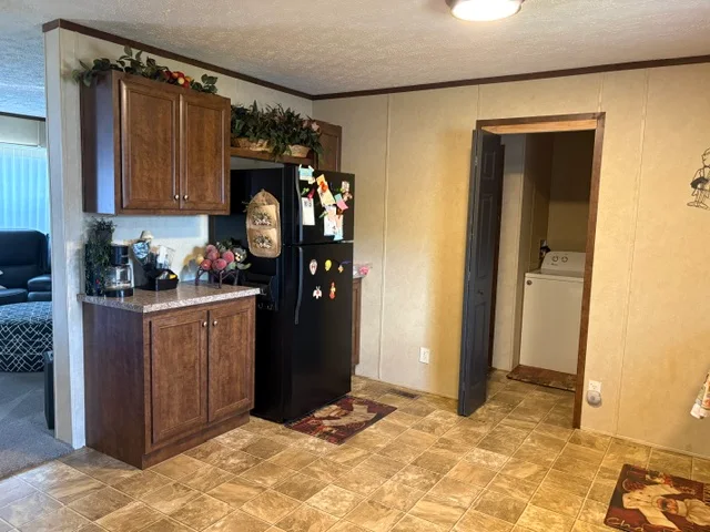 58400 Brookside Drive manufactured home in Meadow Creek, New Haven, MI — photo 9