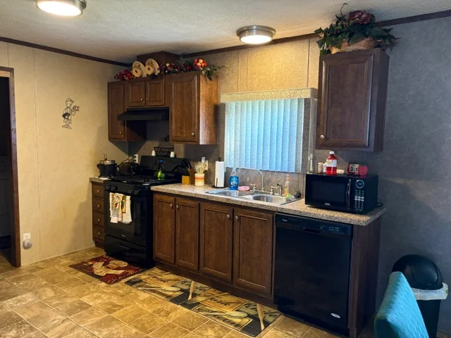 58400 Brookside Drive manufactured home in Meadow Creek, New Haven, MI — photo 8