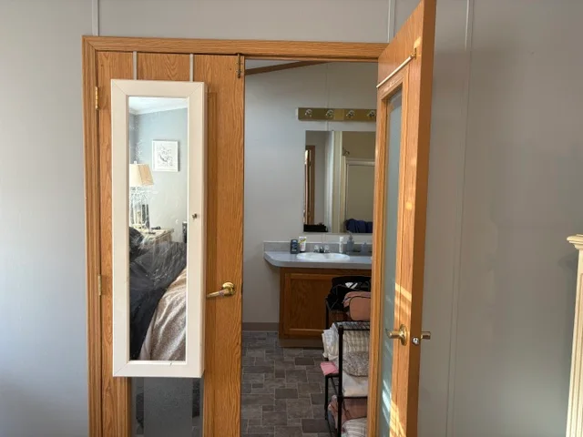 33266 Grove Ct manufactured home in Meadow Creek, New Haven, MI — photo 20
